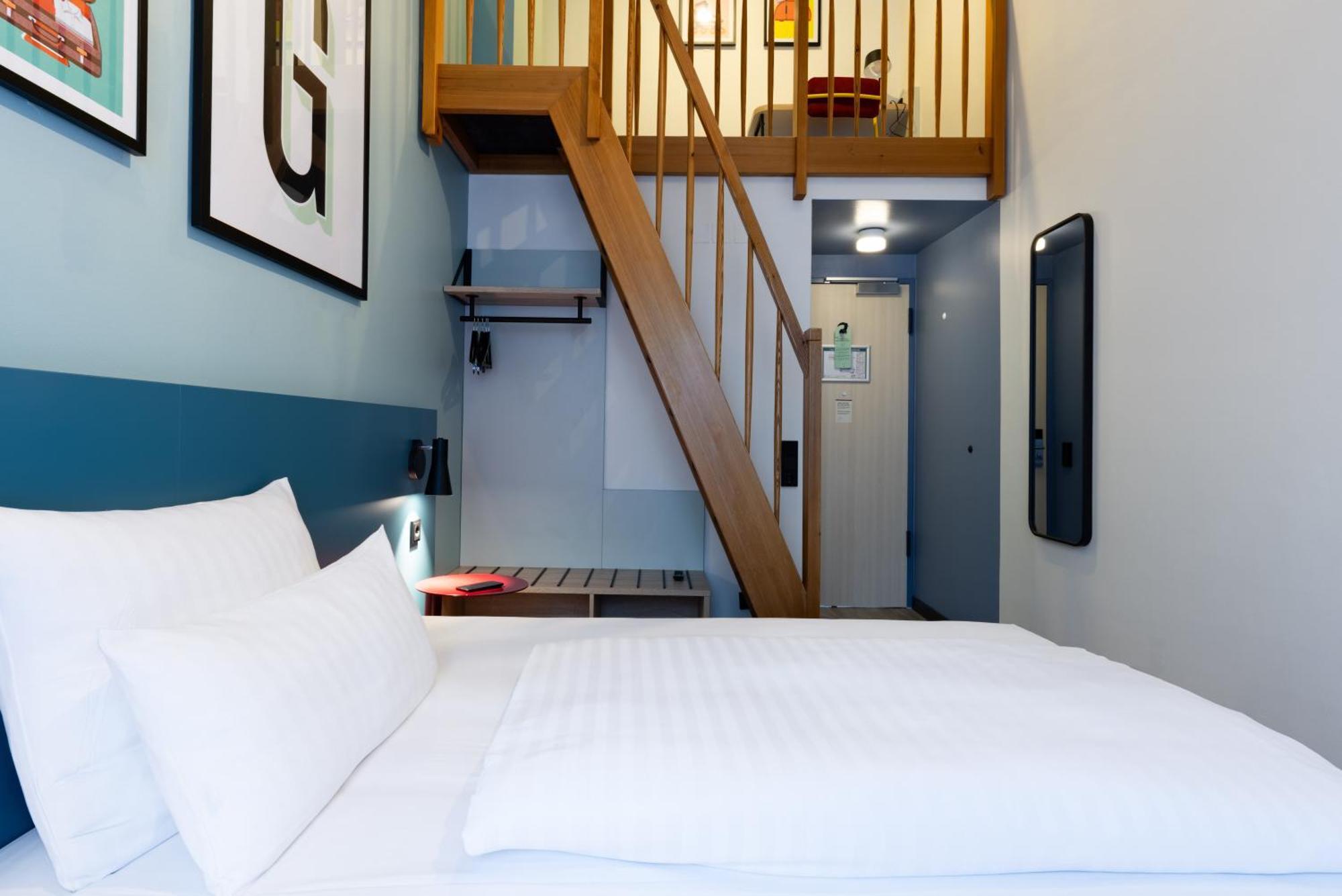 Single Room,1698186200:JPEG