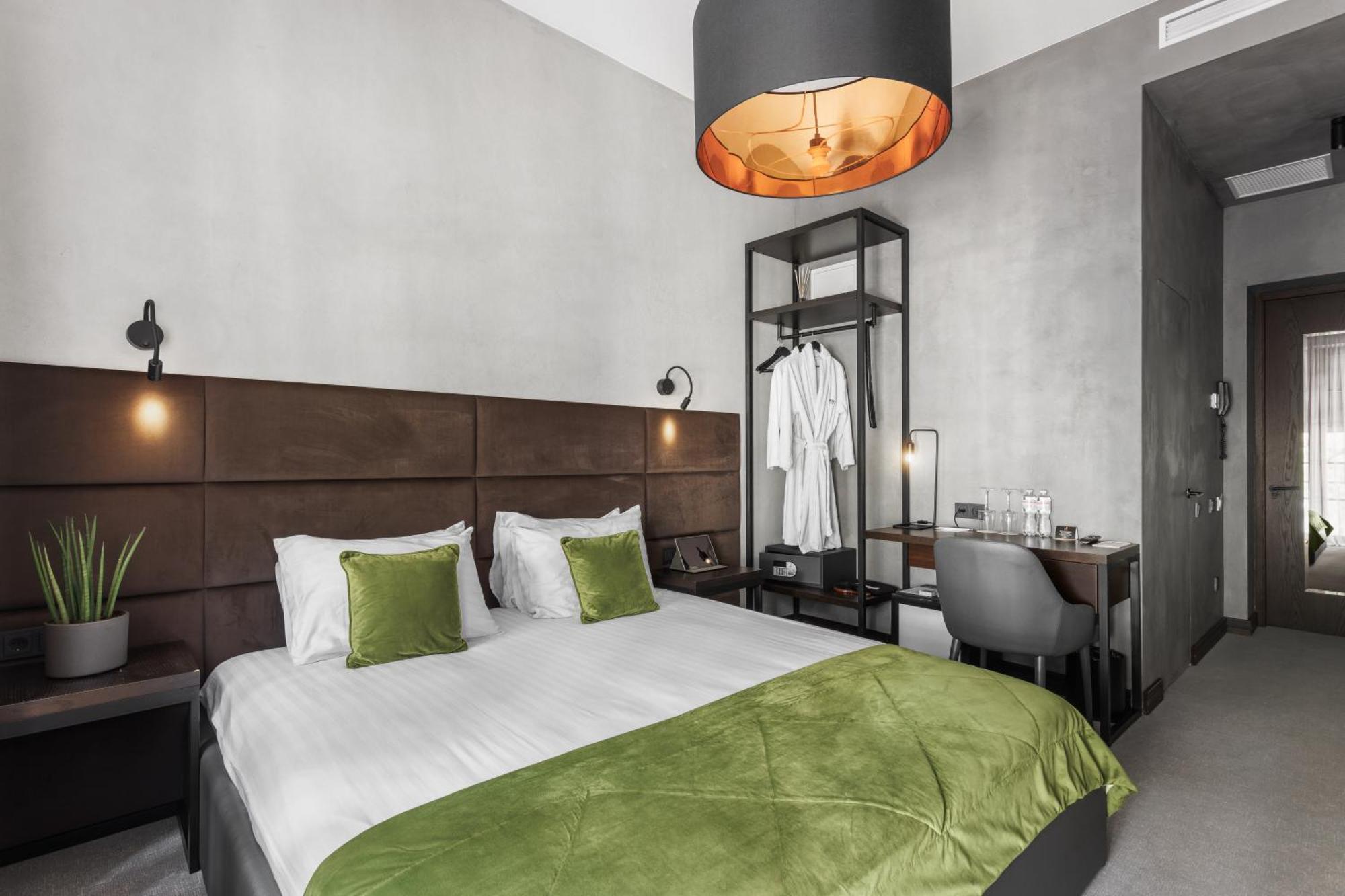 Doppelzimmer mit Balkon