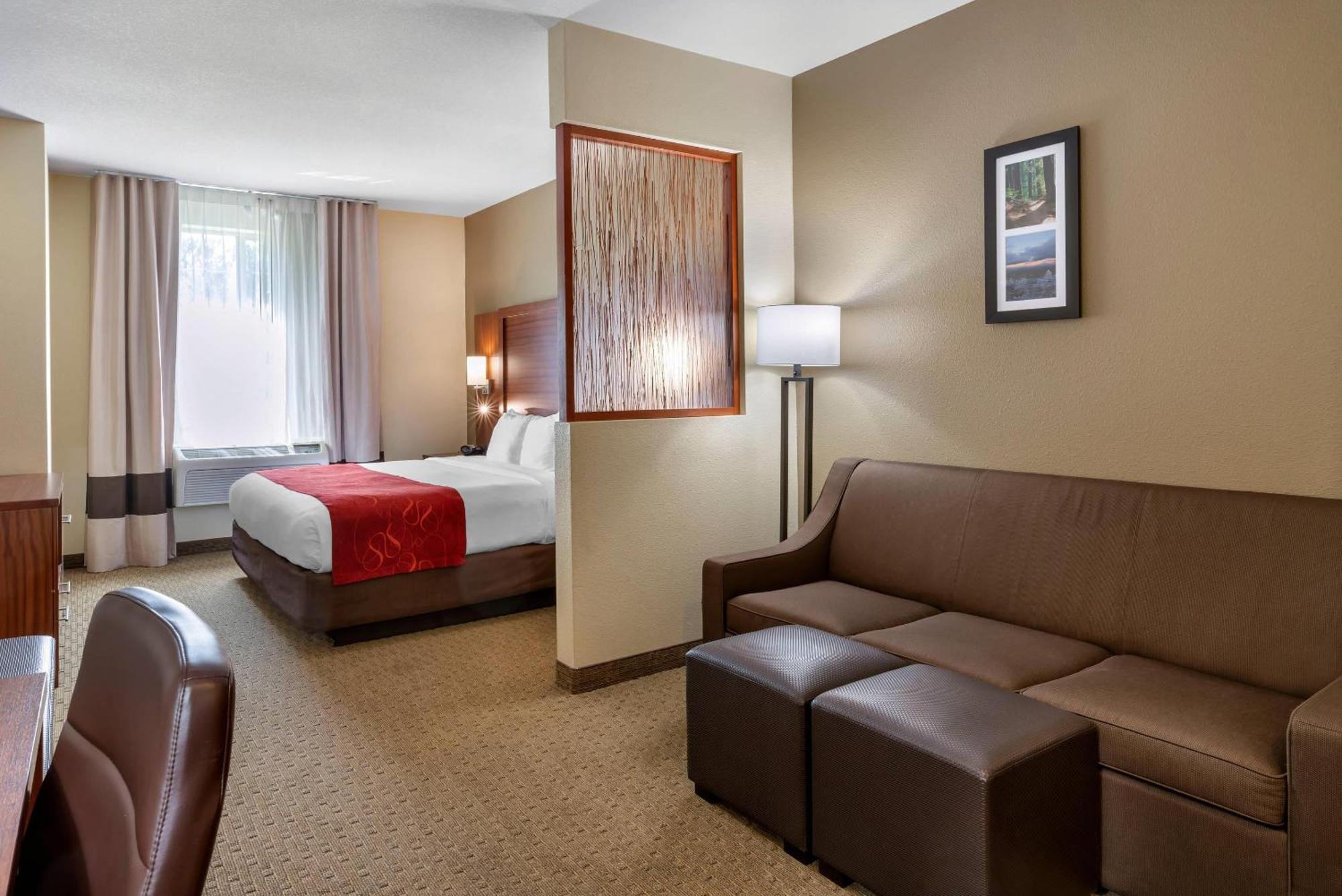 King Suite Mountain View
