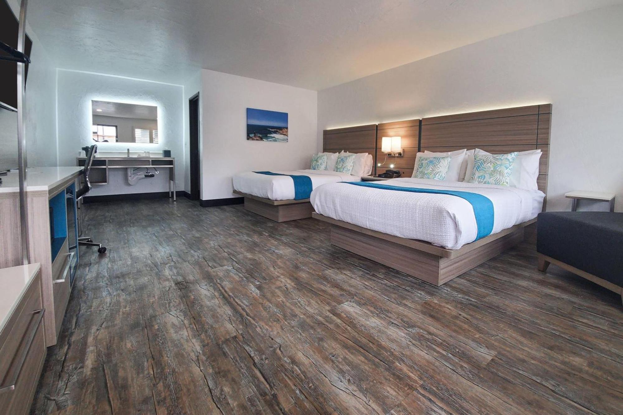Standard Queen Room with Two Queen Beds - Non Smoking