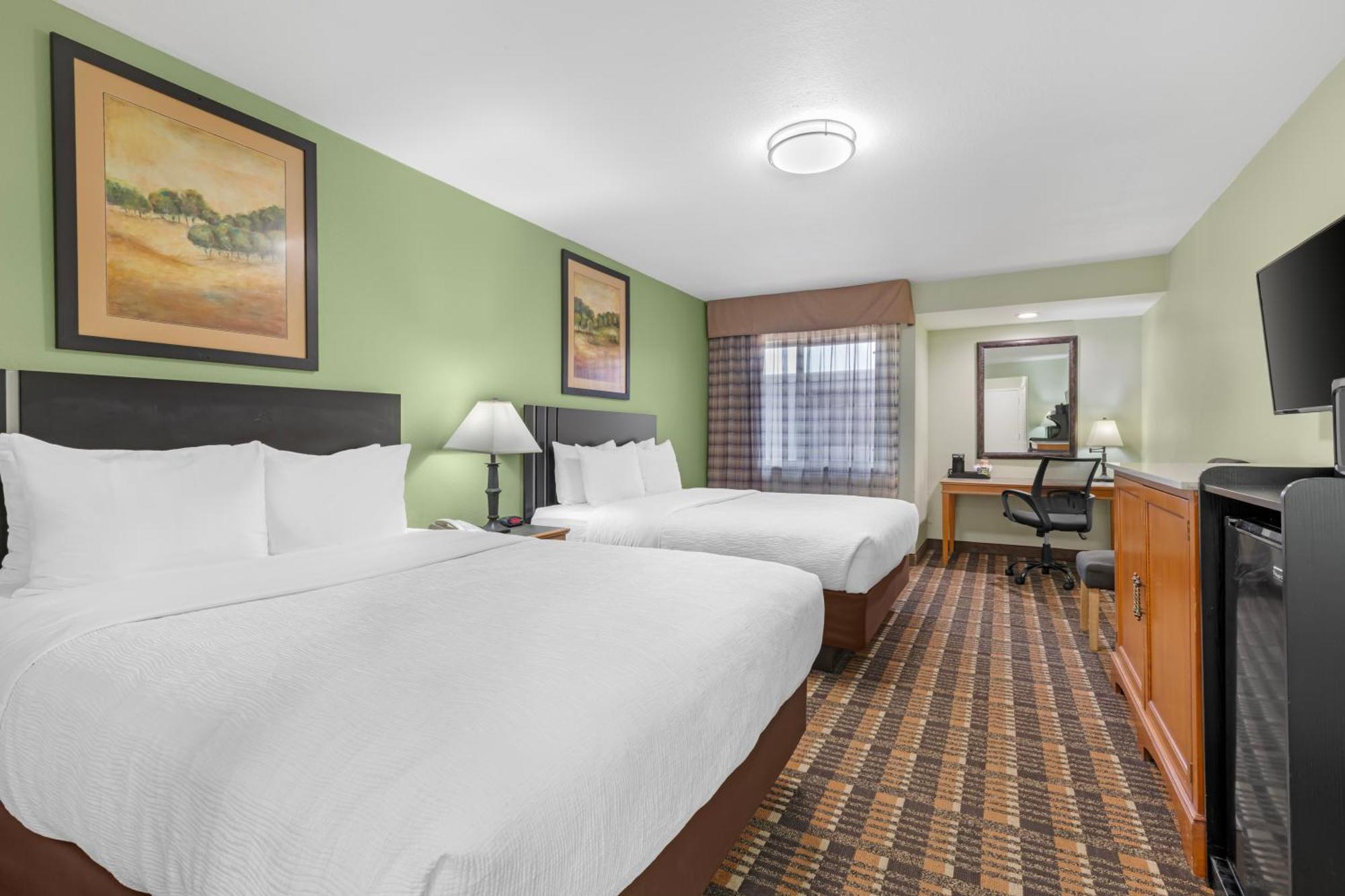 Double Room with Two Double Beds - Accessible/Non-Smoking