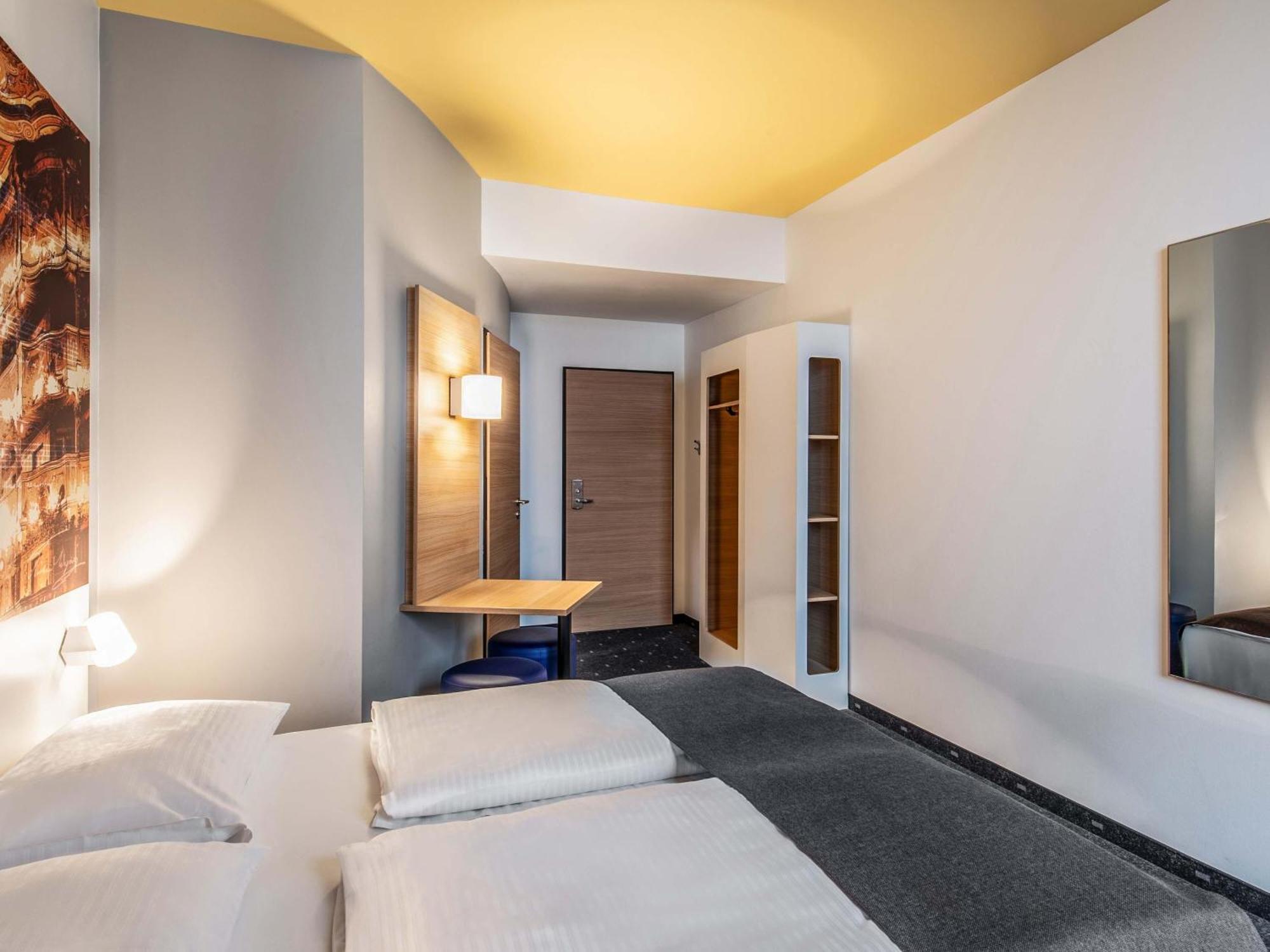 Standard Double Room,1699153342:JPEG