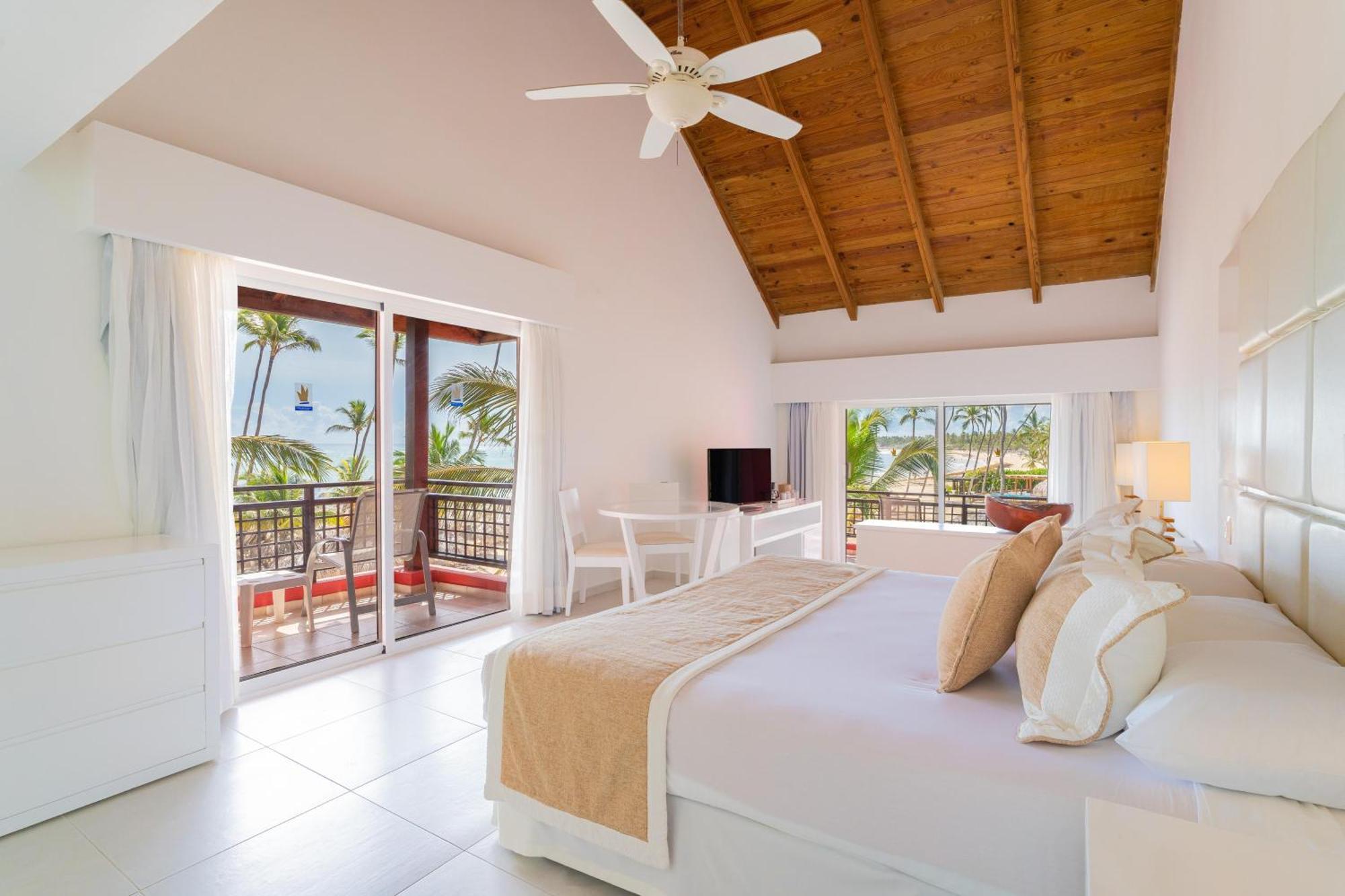 Honeymoon Suite,1703549335:JPEG