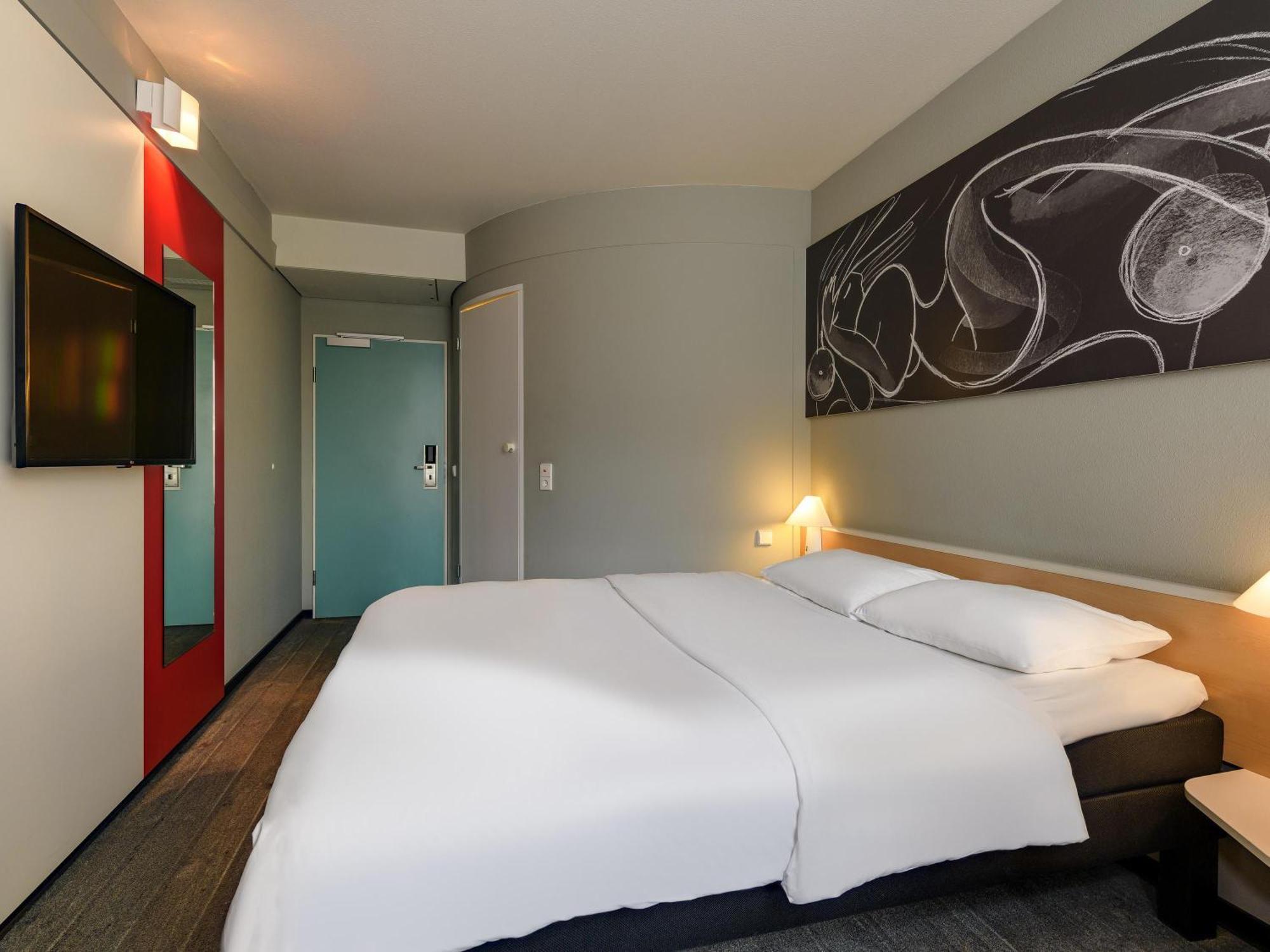 Double Room,1704889409:JPEG