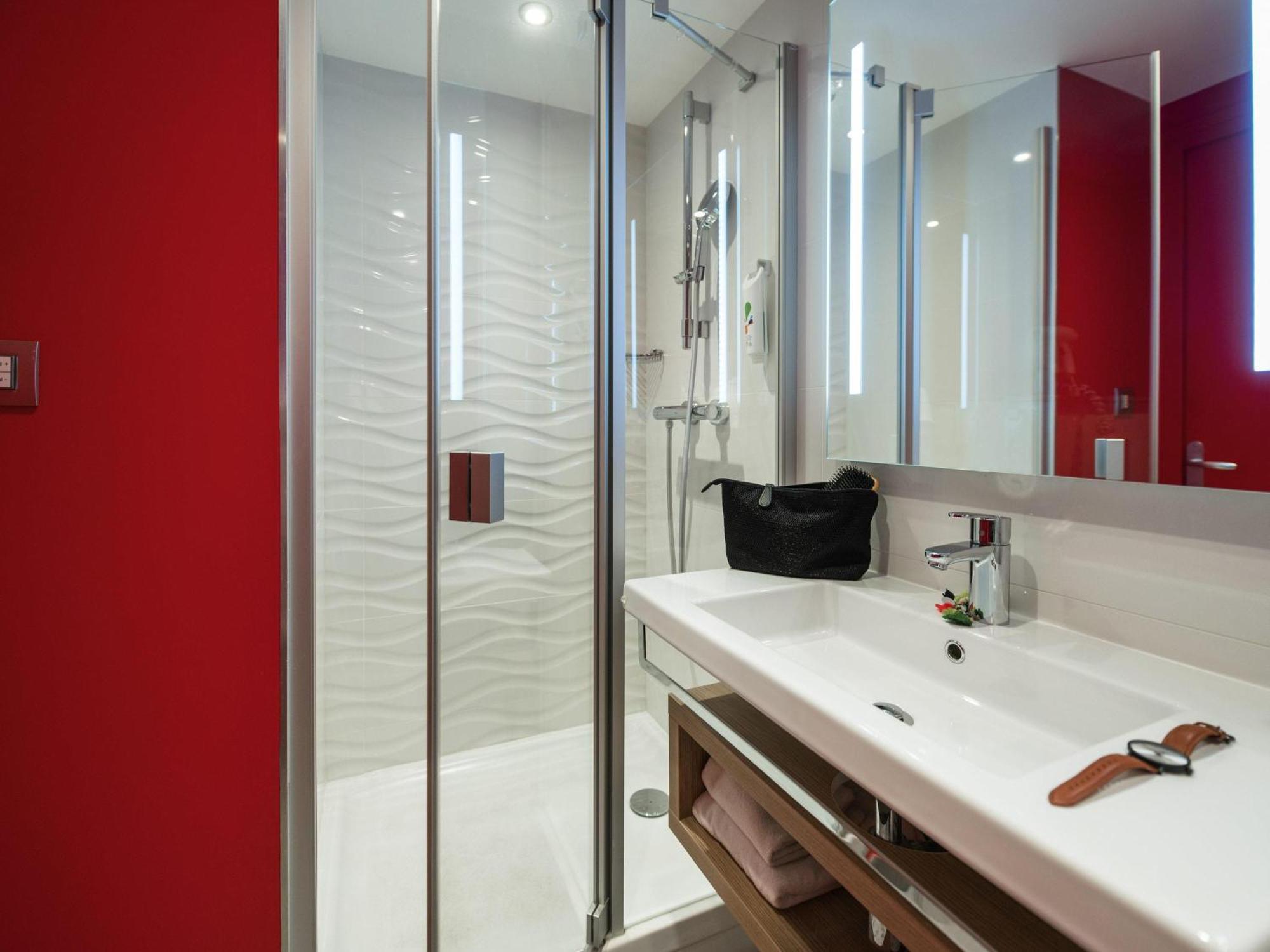 Suite Standard avec 1 Lit Double et Canapé