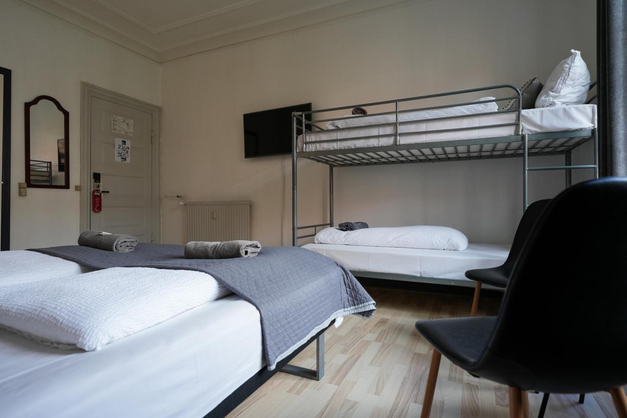 Quarto Familiar (4 Adultos)