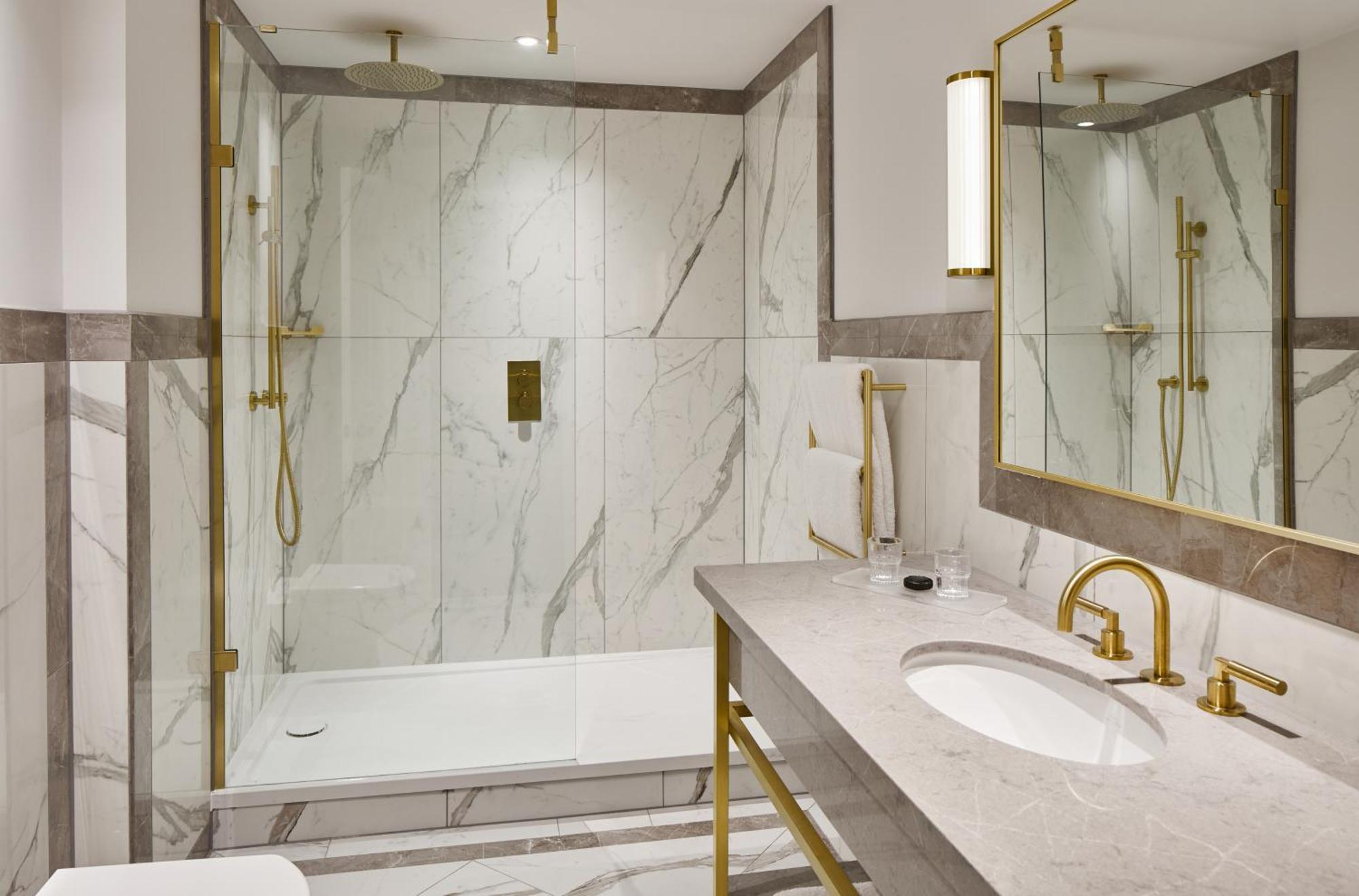 Feature Executive King Sea View Balcony