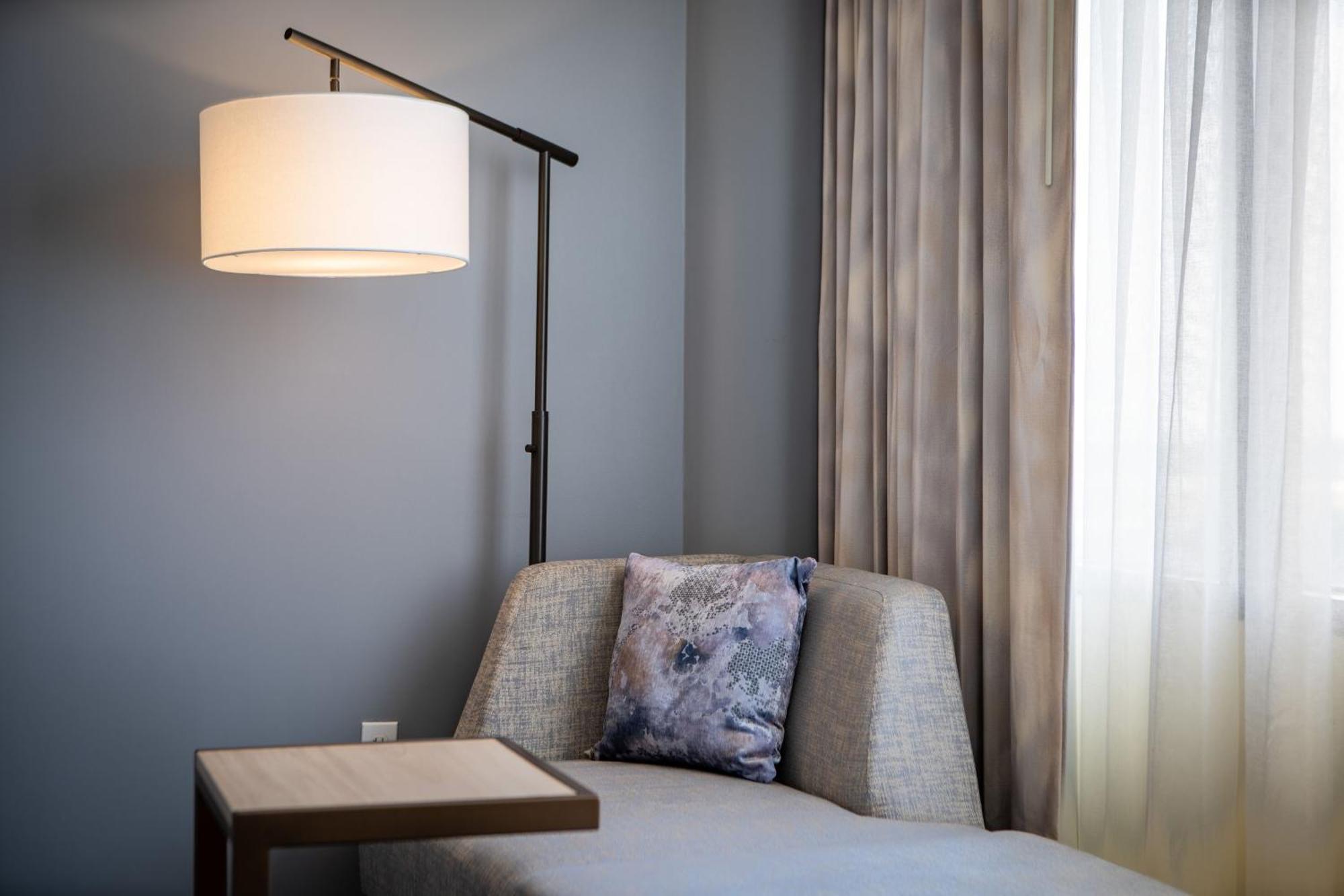 Deluxe, Guest room, 1 King, High floor