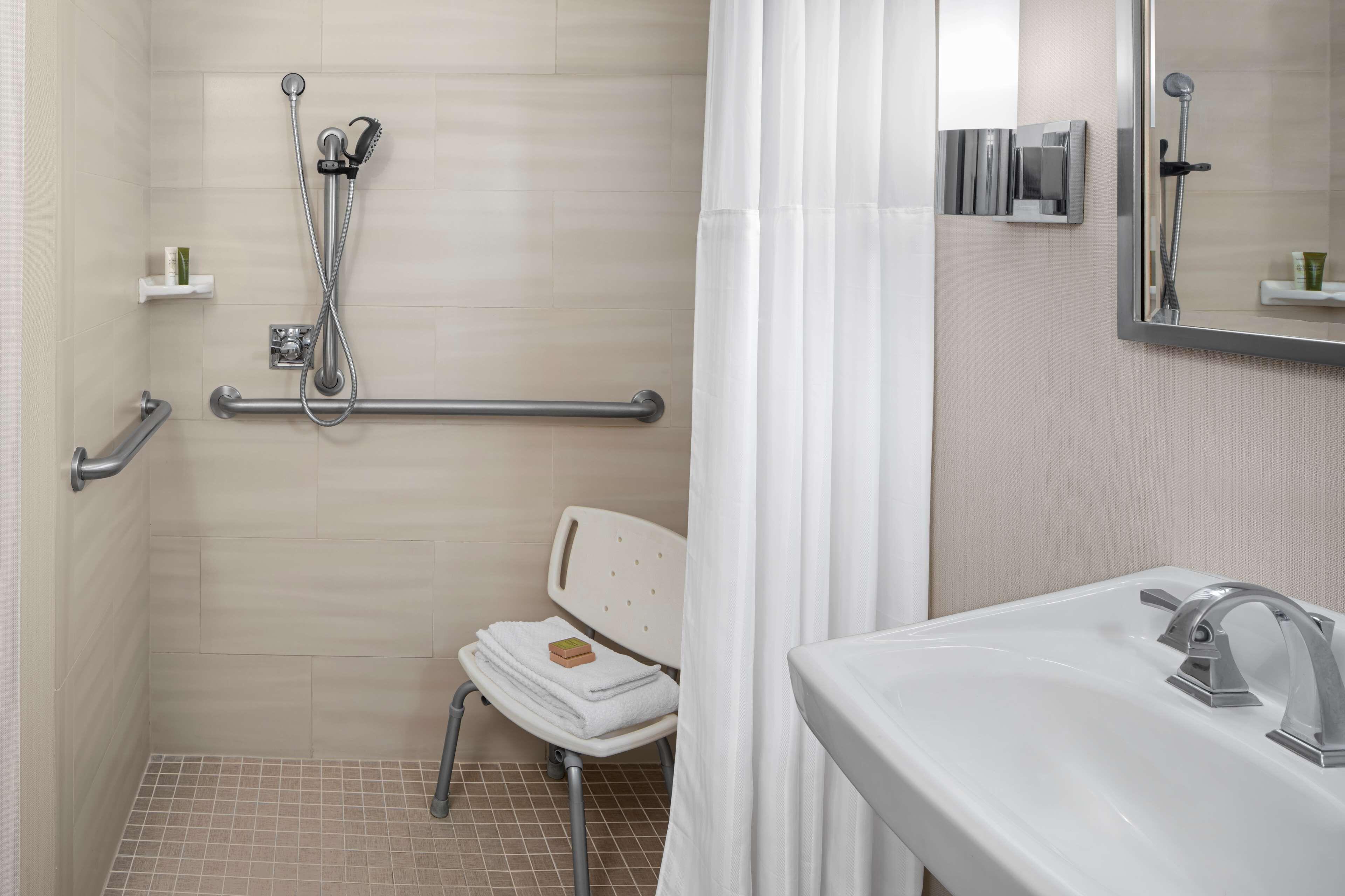 Queen Room Roll Shower Mobility Accessible