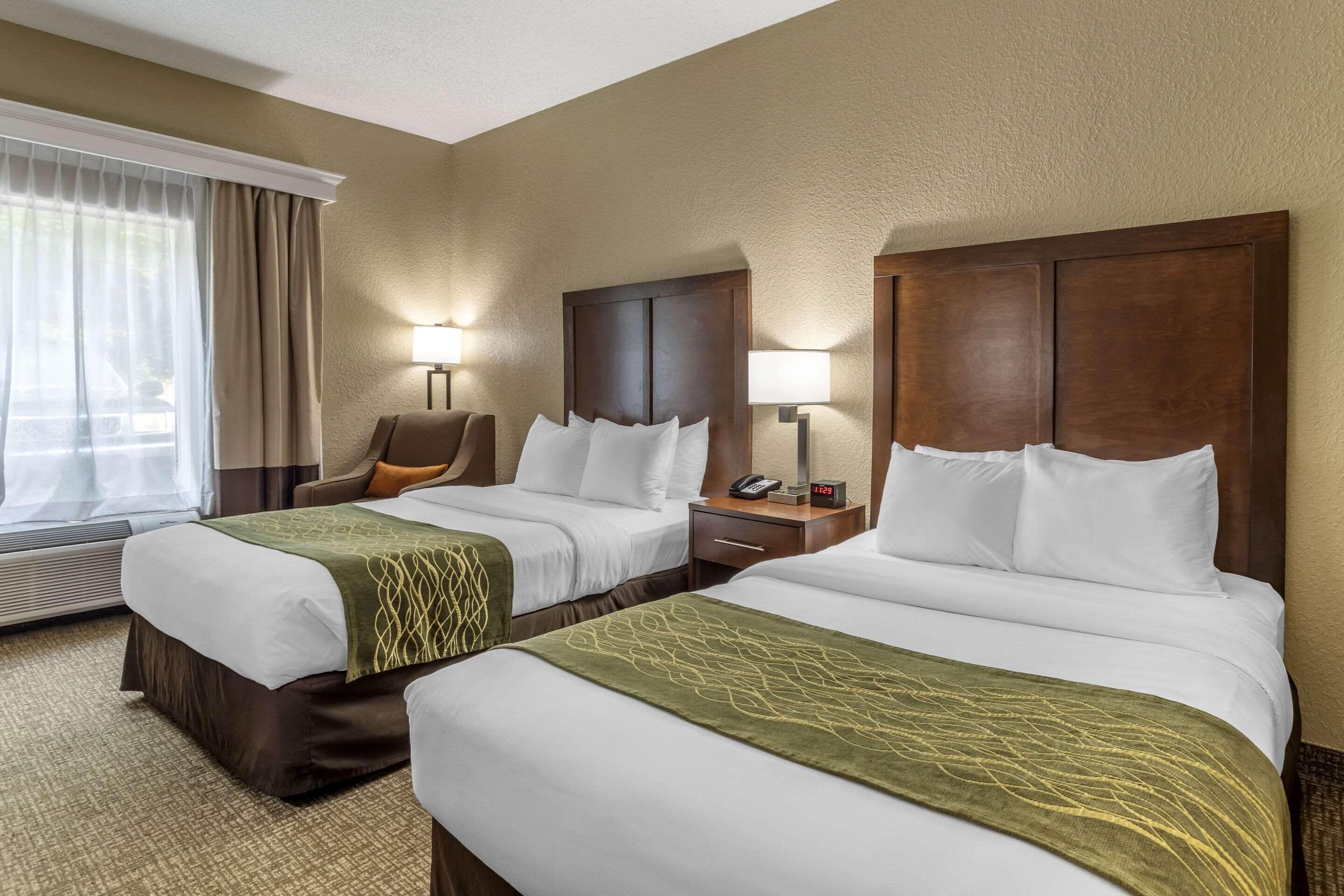 Double Room with Two Double Beds - Non-Smoking