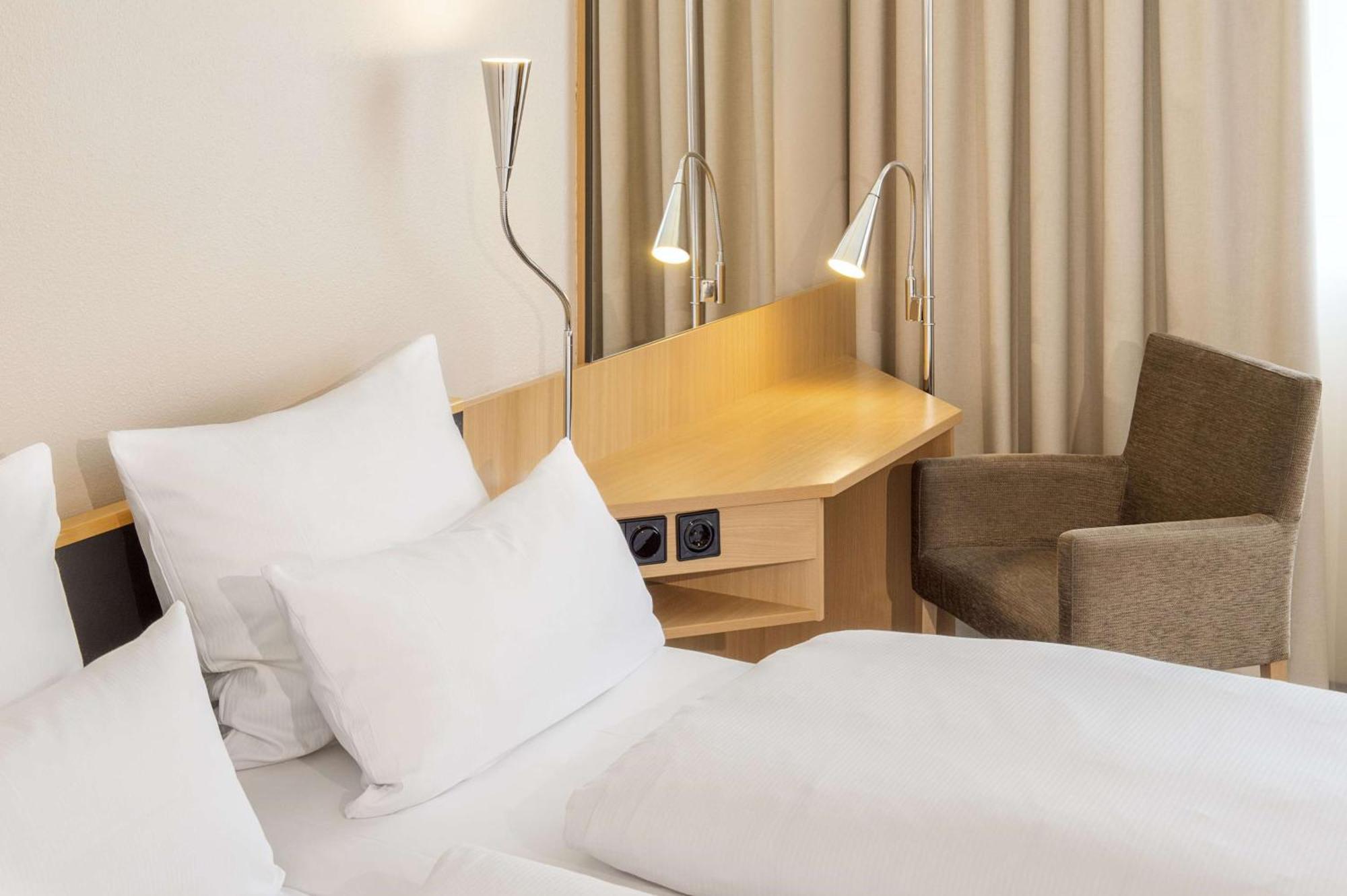 Standard Double or Twin XL Room