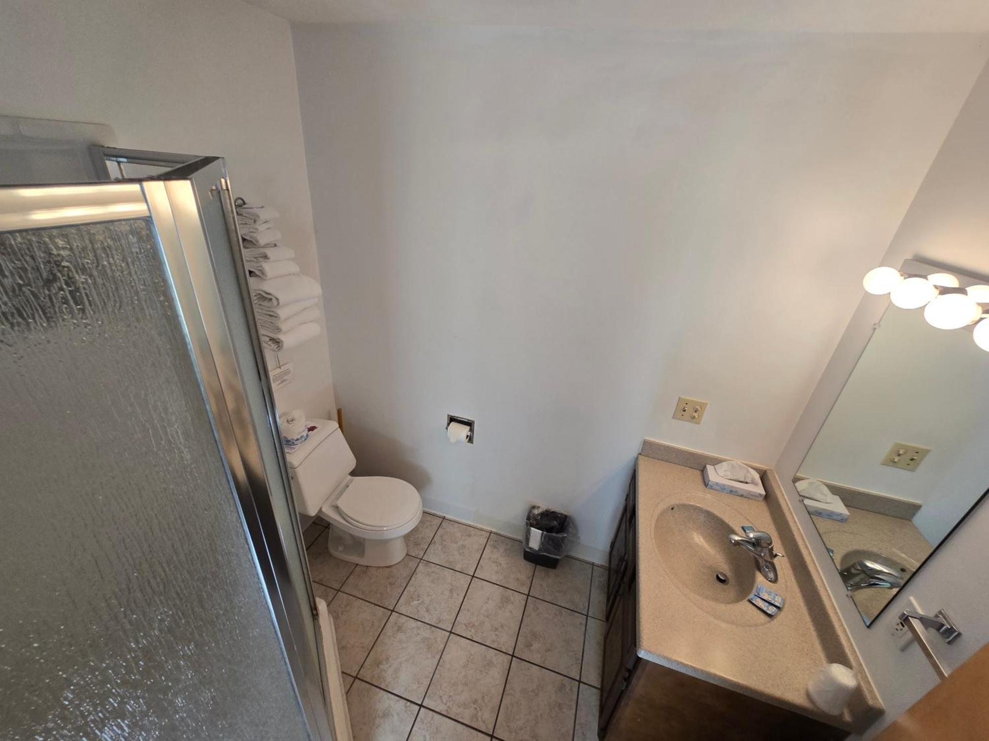 Suite with Lake View