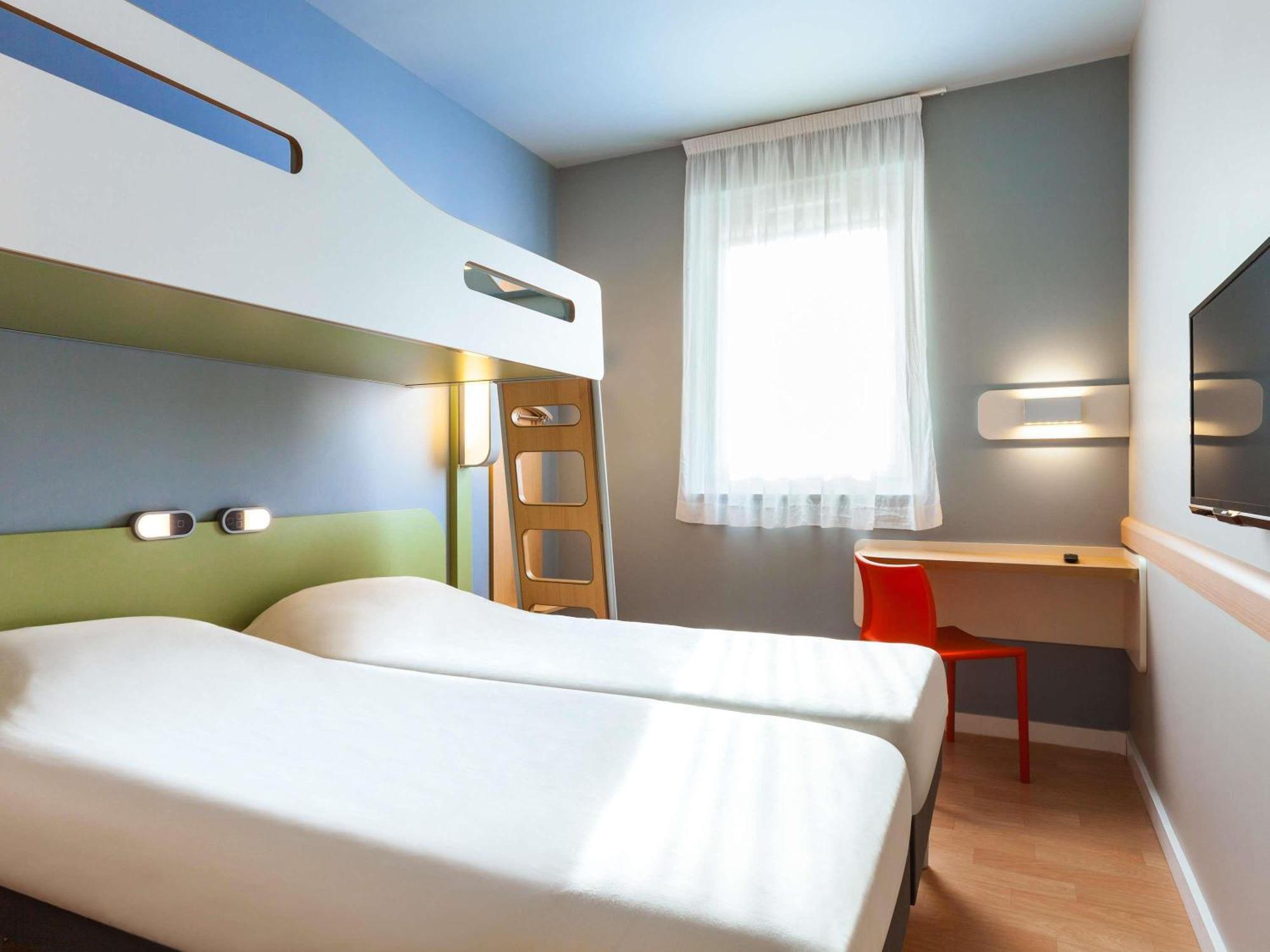Chambre Triple avec Lits Jumeaux et Lit Superposé