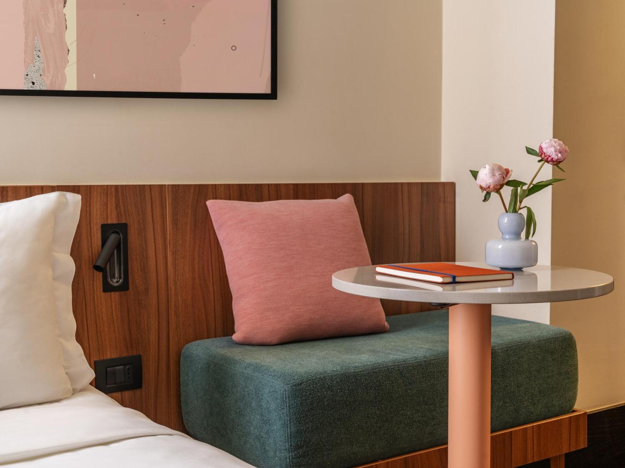 Standard Room,1710584731:JPEG