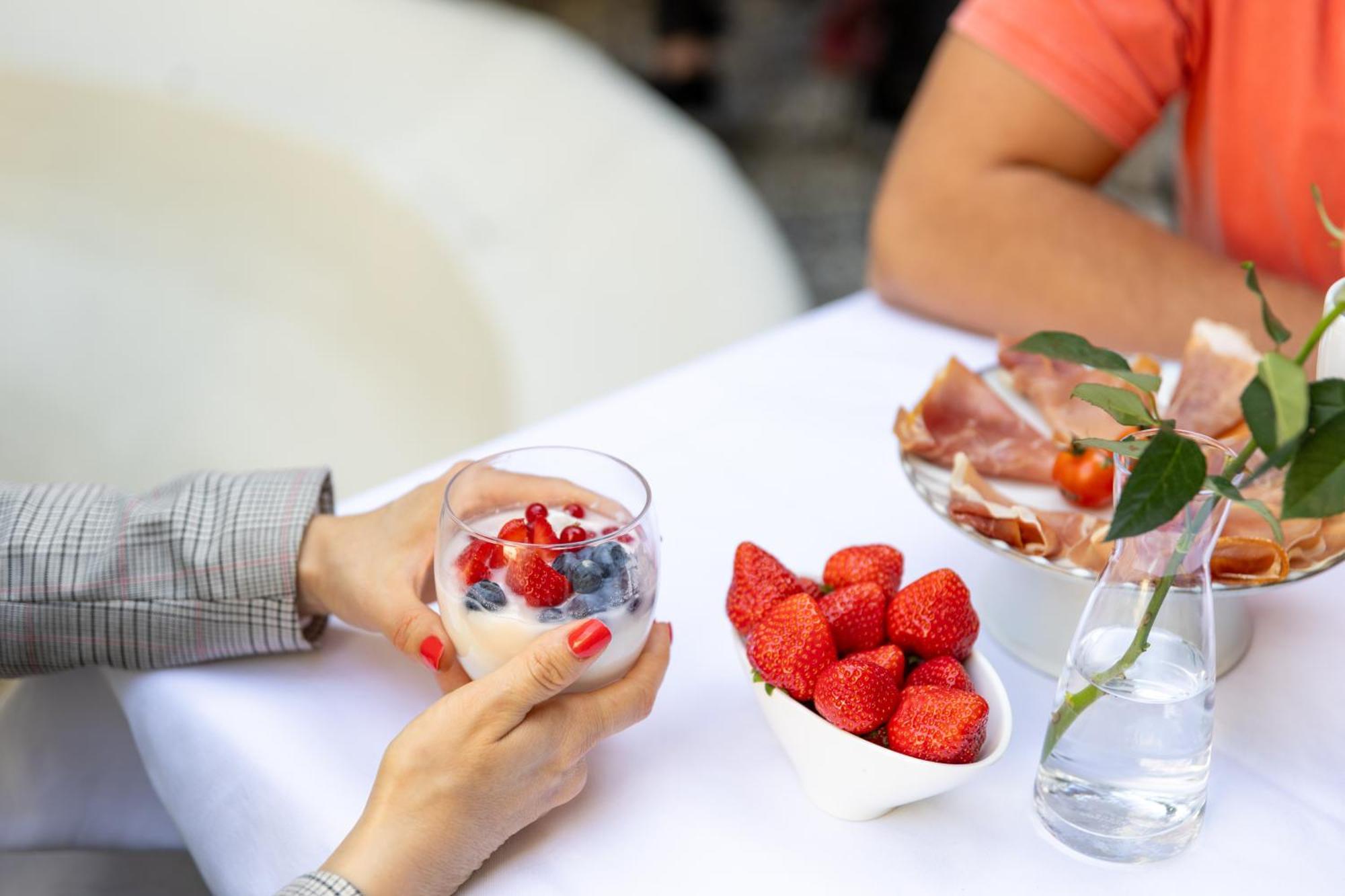 Single Room with Shared Shower and Toilet,1710616330:JPEG