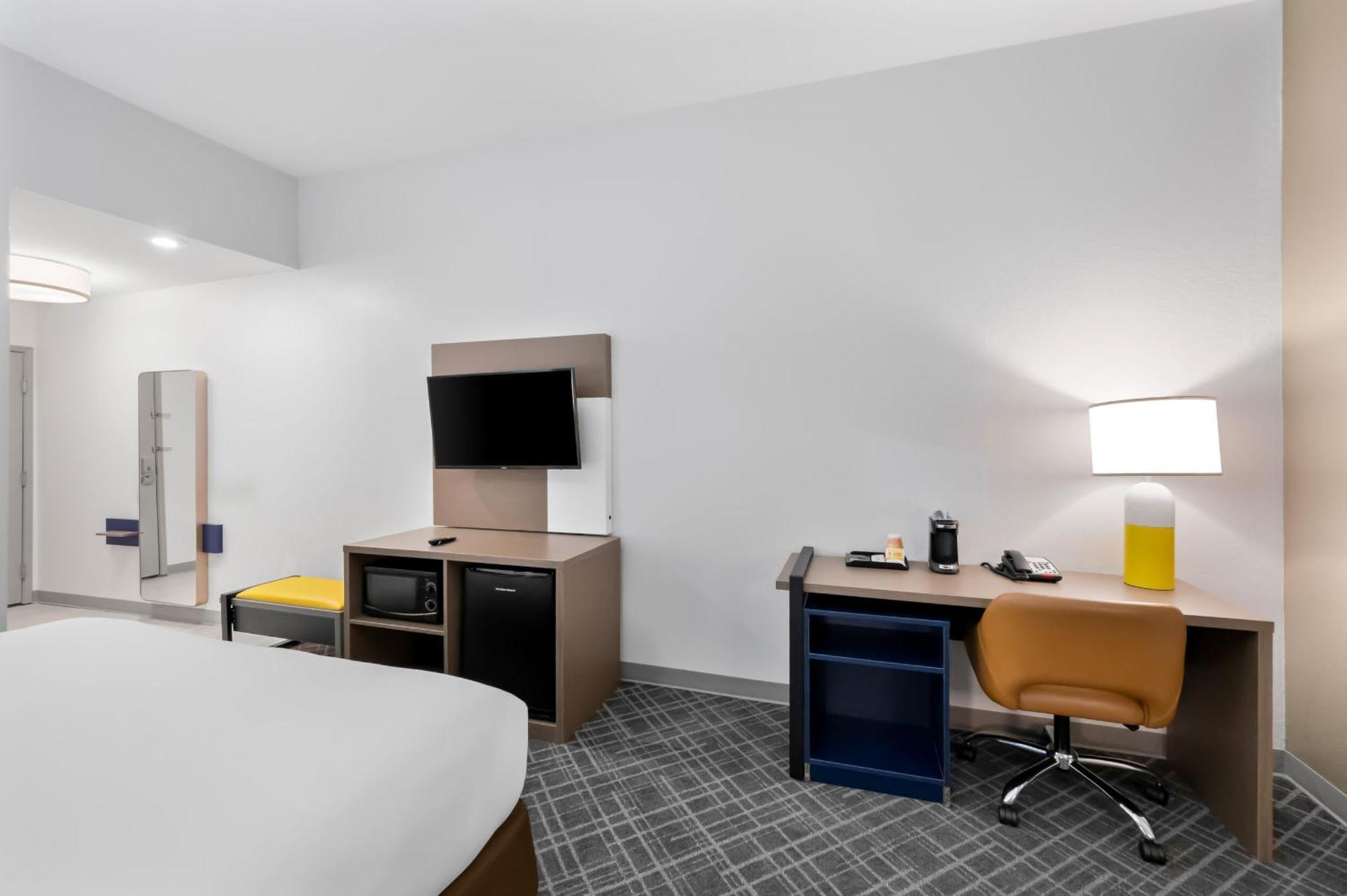 King Room - Non-Smoking