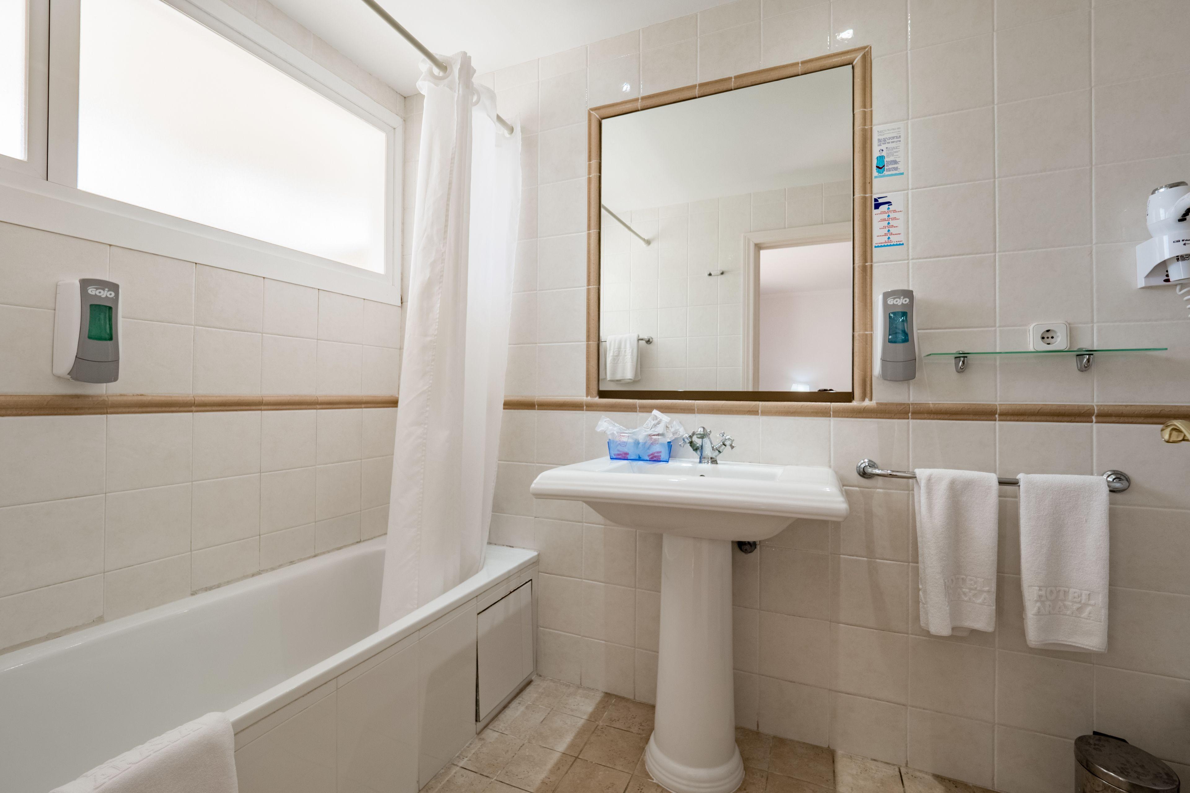 Standard Double or Twin Room Balcony,1756498864:JPEG