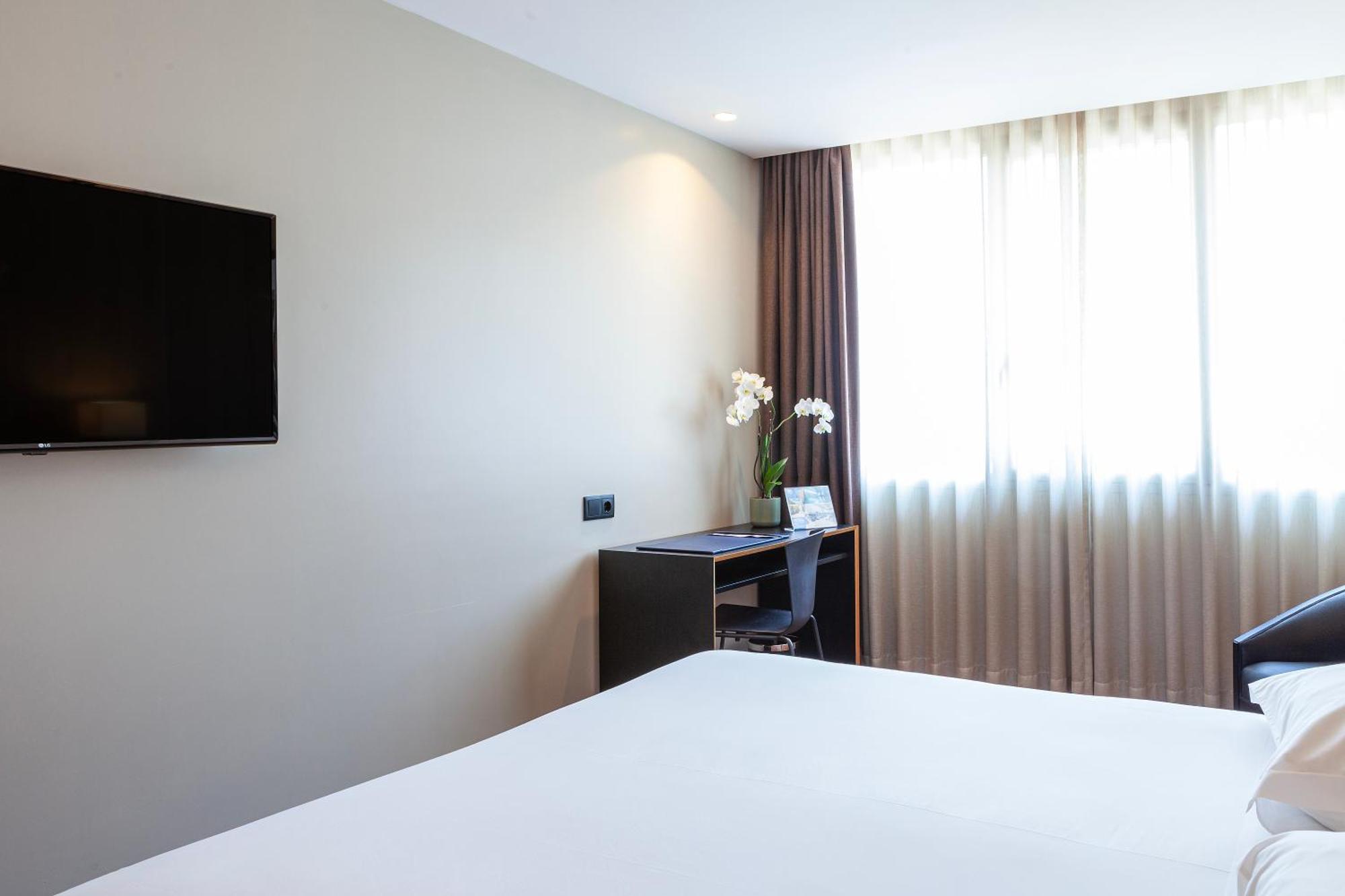 Double Room,1716967737:JPEG