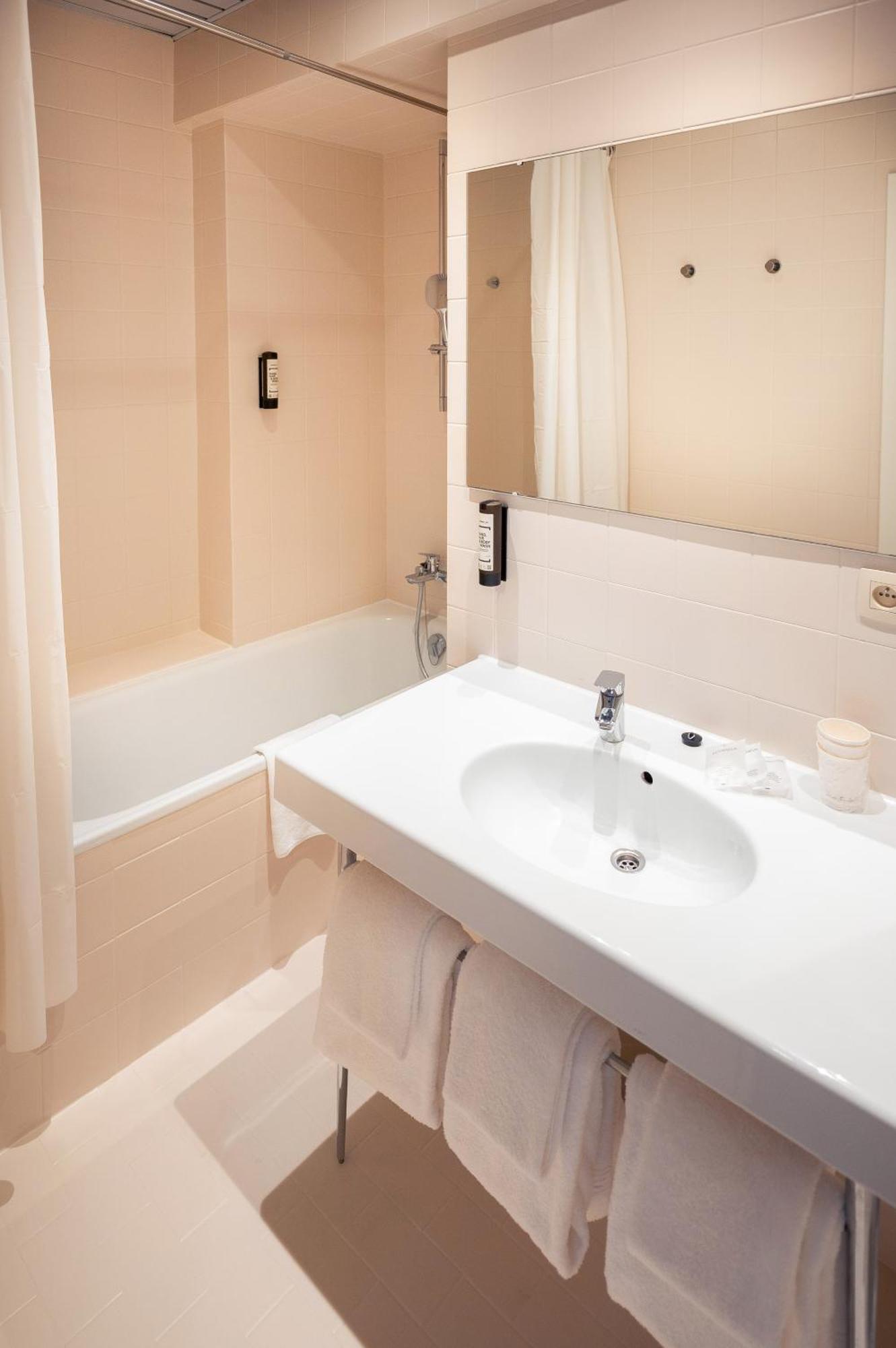 Triple Room,1716977593:JPEG