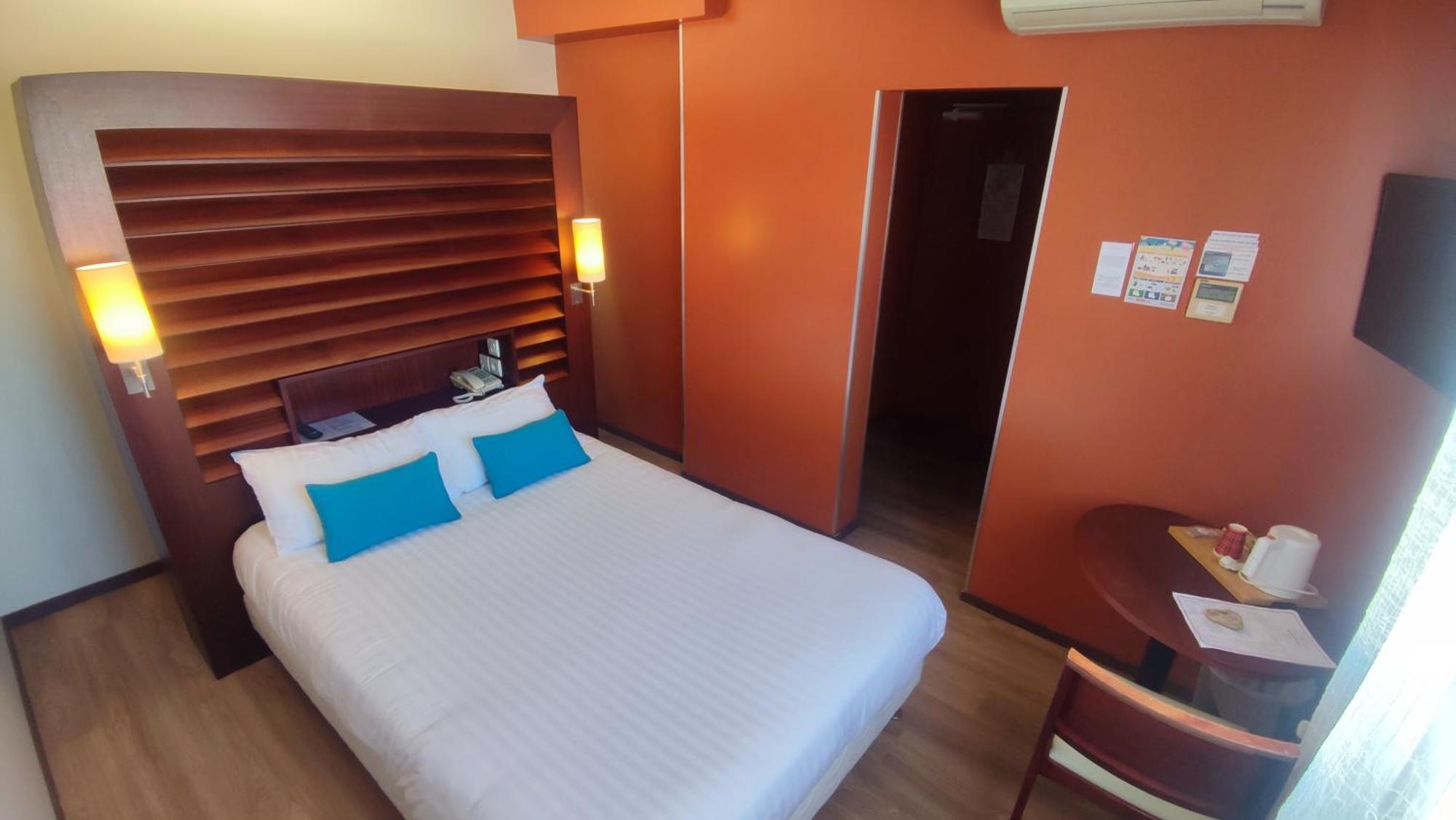 Chambre Double – Vue sur Cour