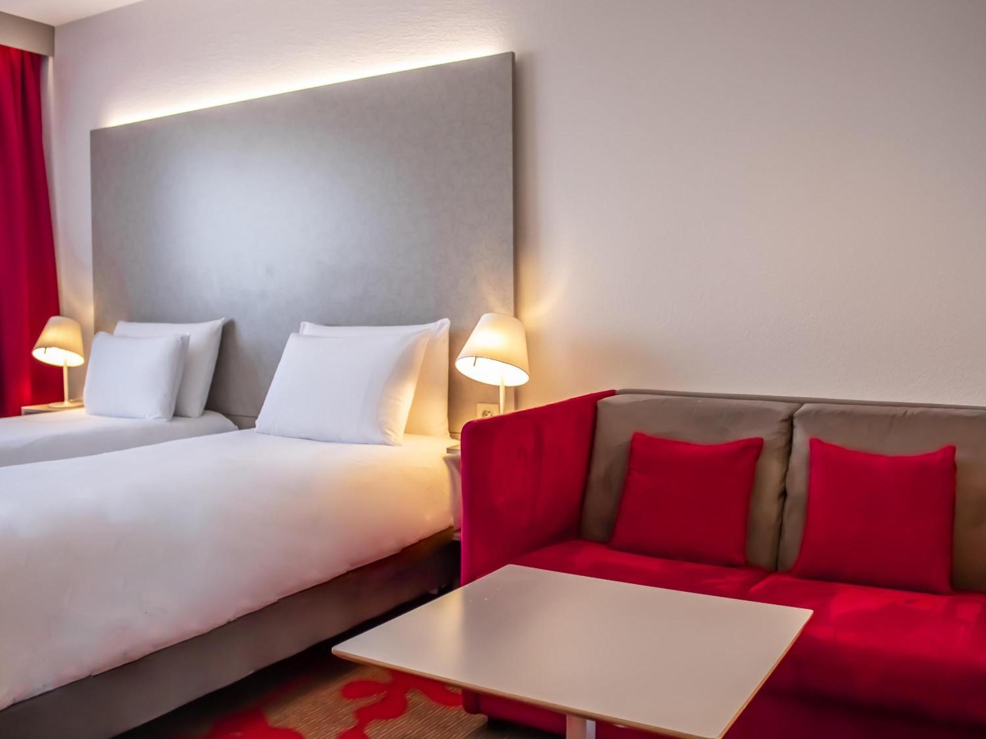 Classic Double Room Double Bed or Twin Bed Sofa Bed,1770461228:JPEG