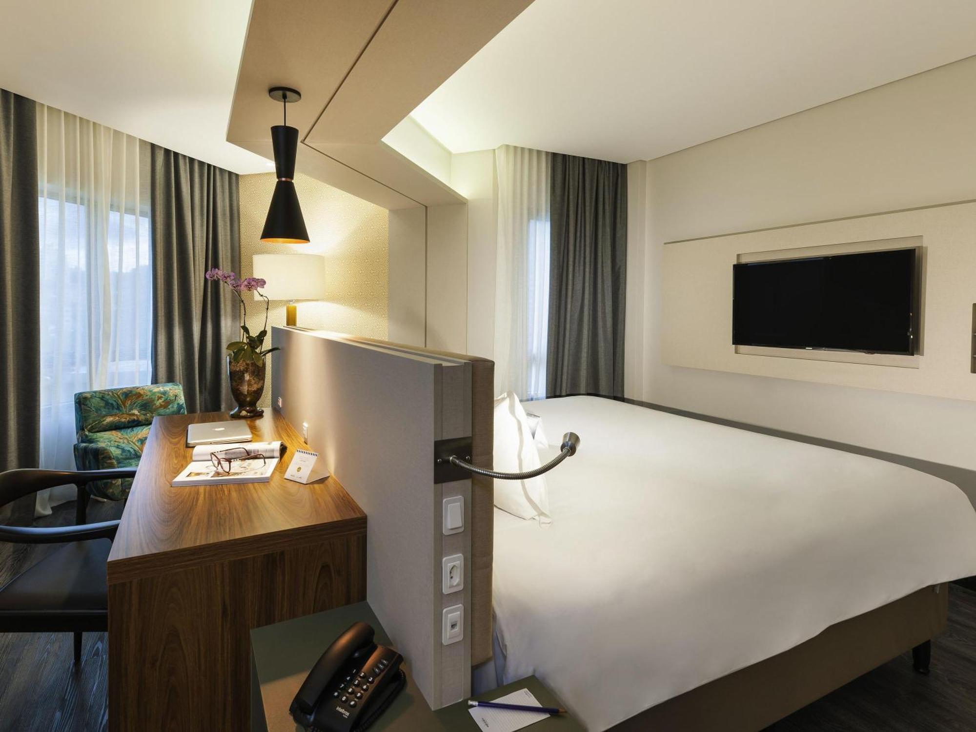 Deluxe King Suite,1717013533:JPEG