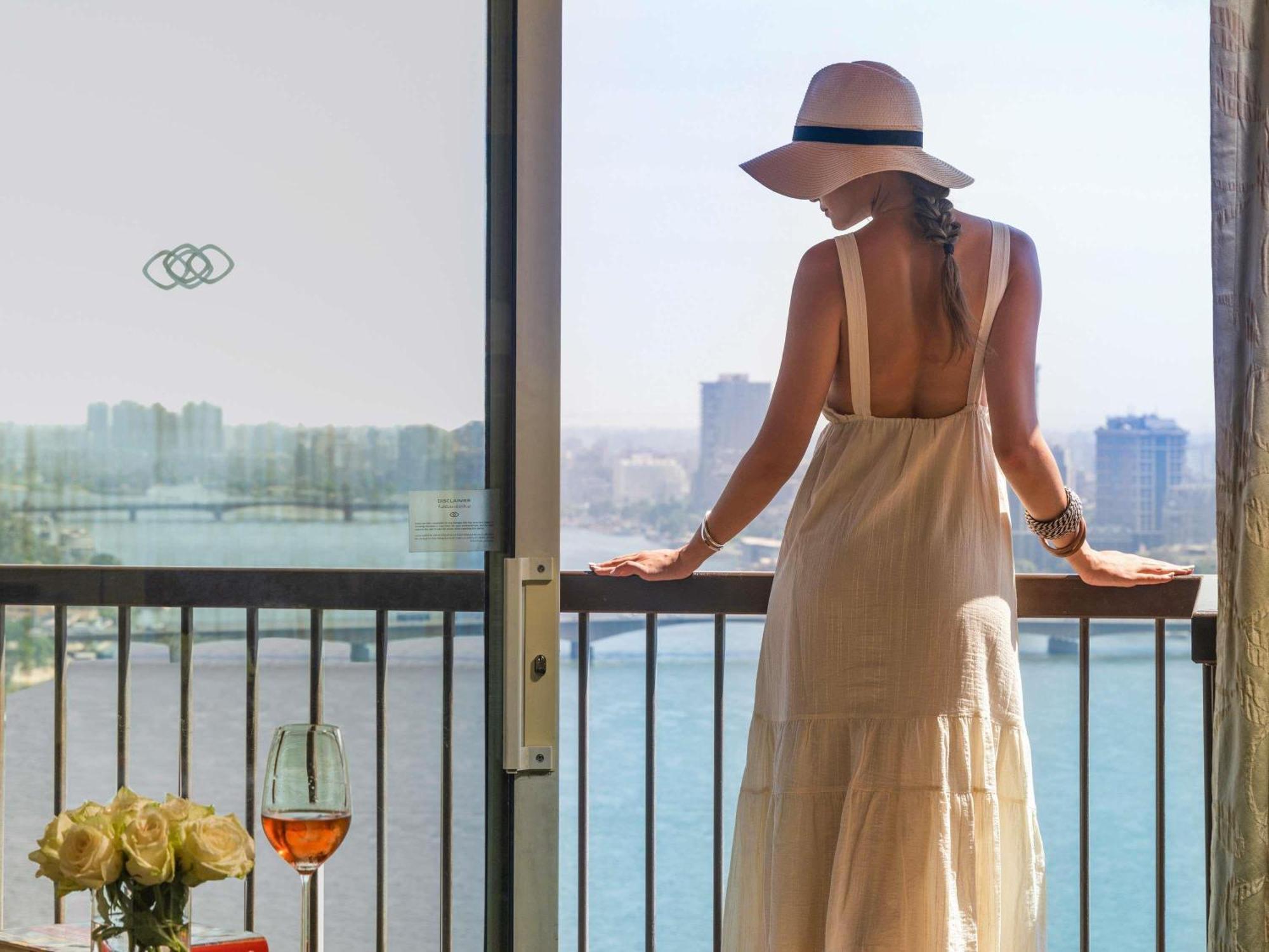 Chambre Lits Jumeaux de Luxe avec Accès au Club Millésime – Vue Dégagée sur le Nil