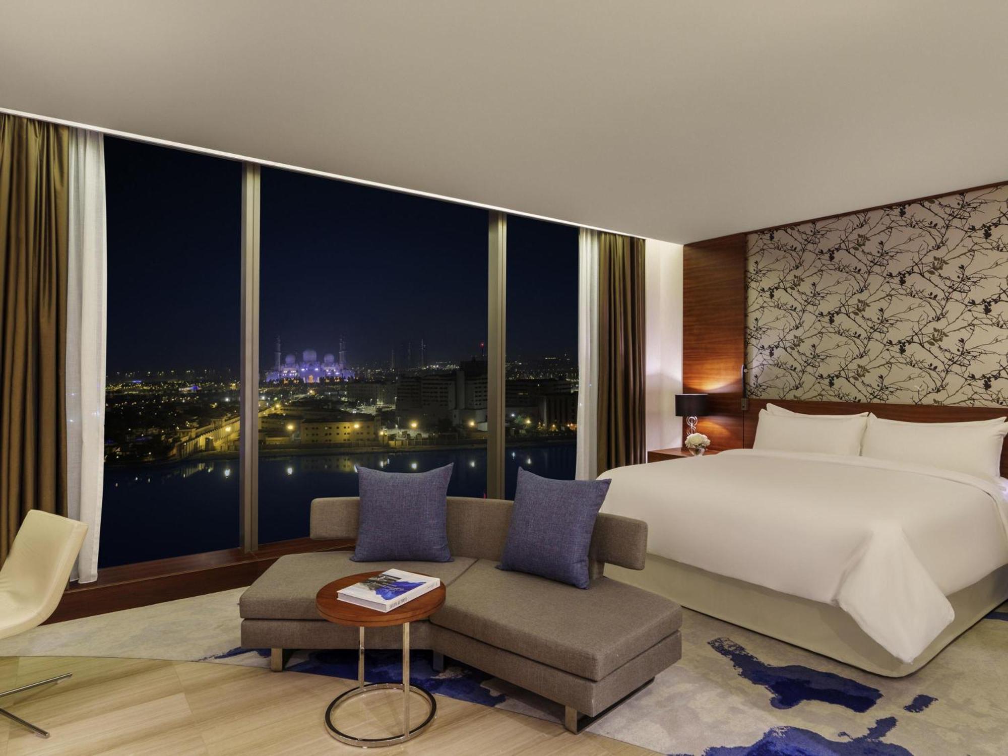 Fairmont King Room with Creek View - Smoking,1730018884:JPEG