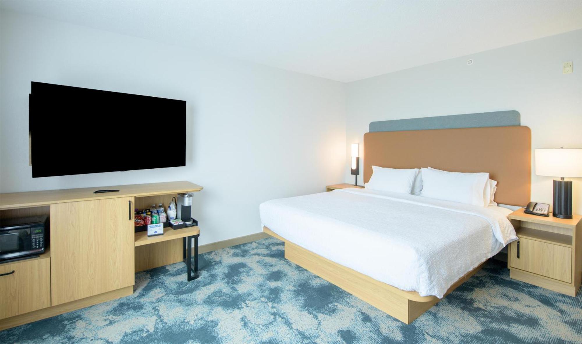 Premium King Room - Non-Smoking