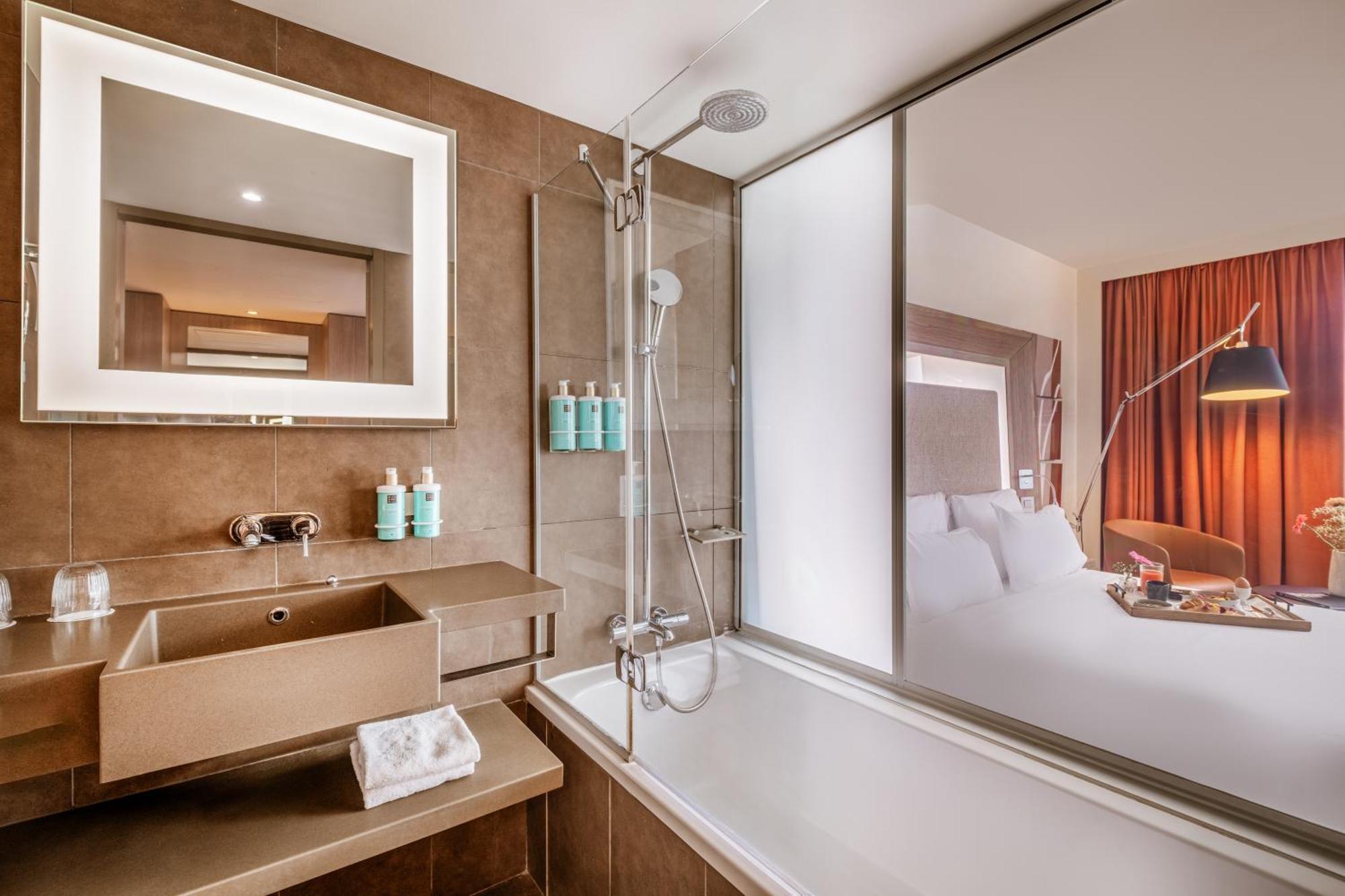 Classic Double Room with Sofa Bed,1717058722:JPEG