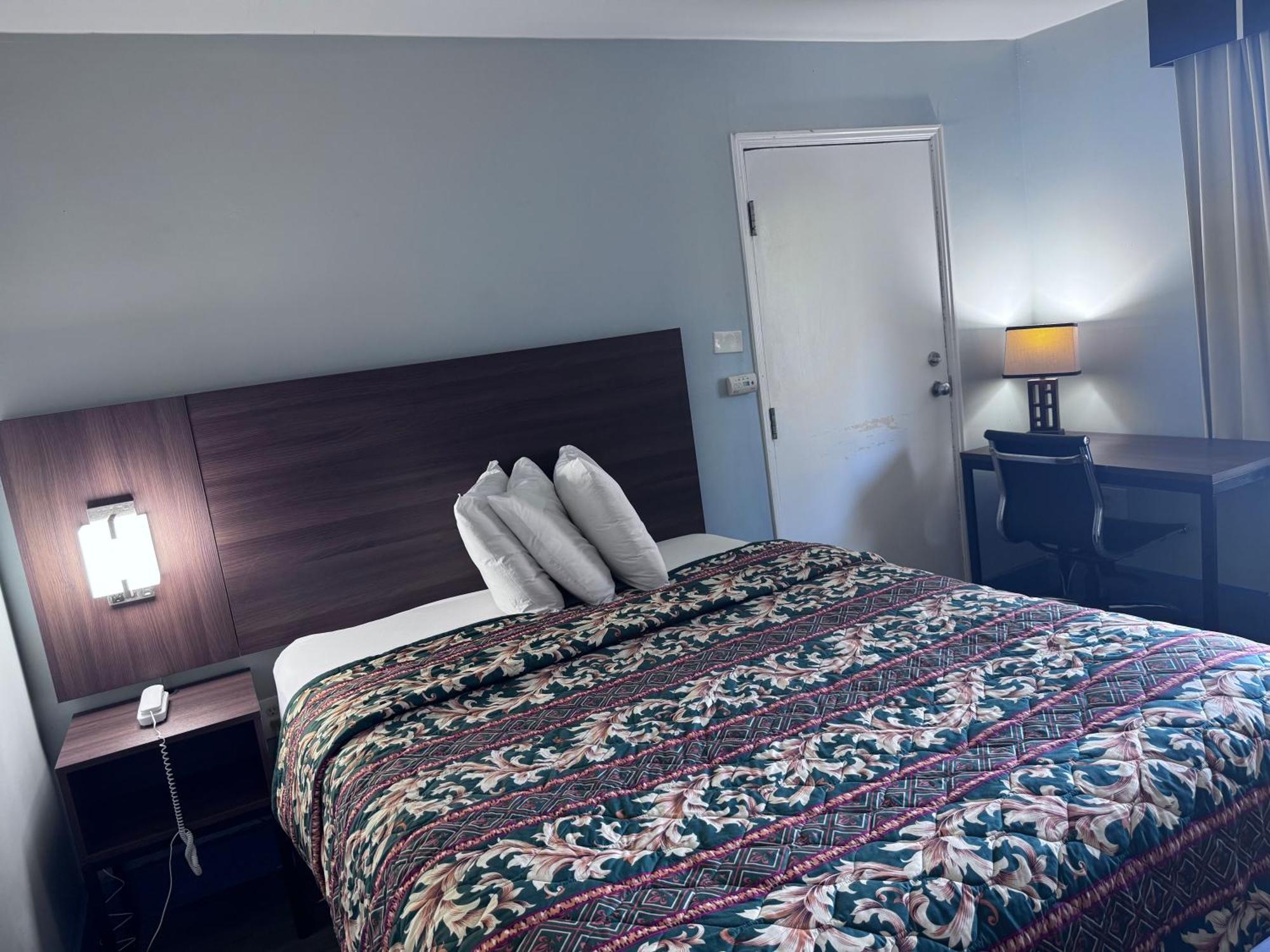 Deluxe King Room,1717059018:JPEG