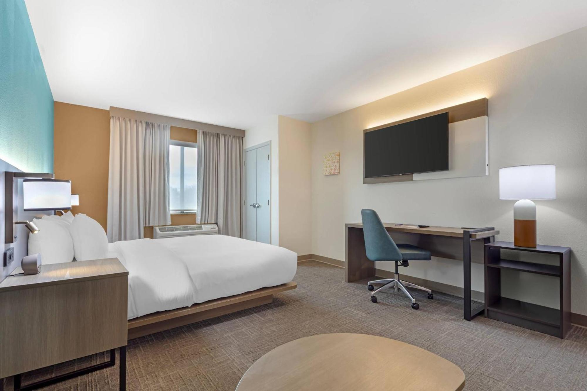 King Room - Accessible/Non-Smoking