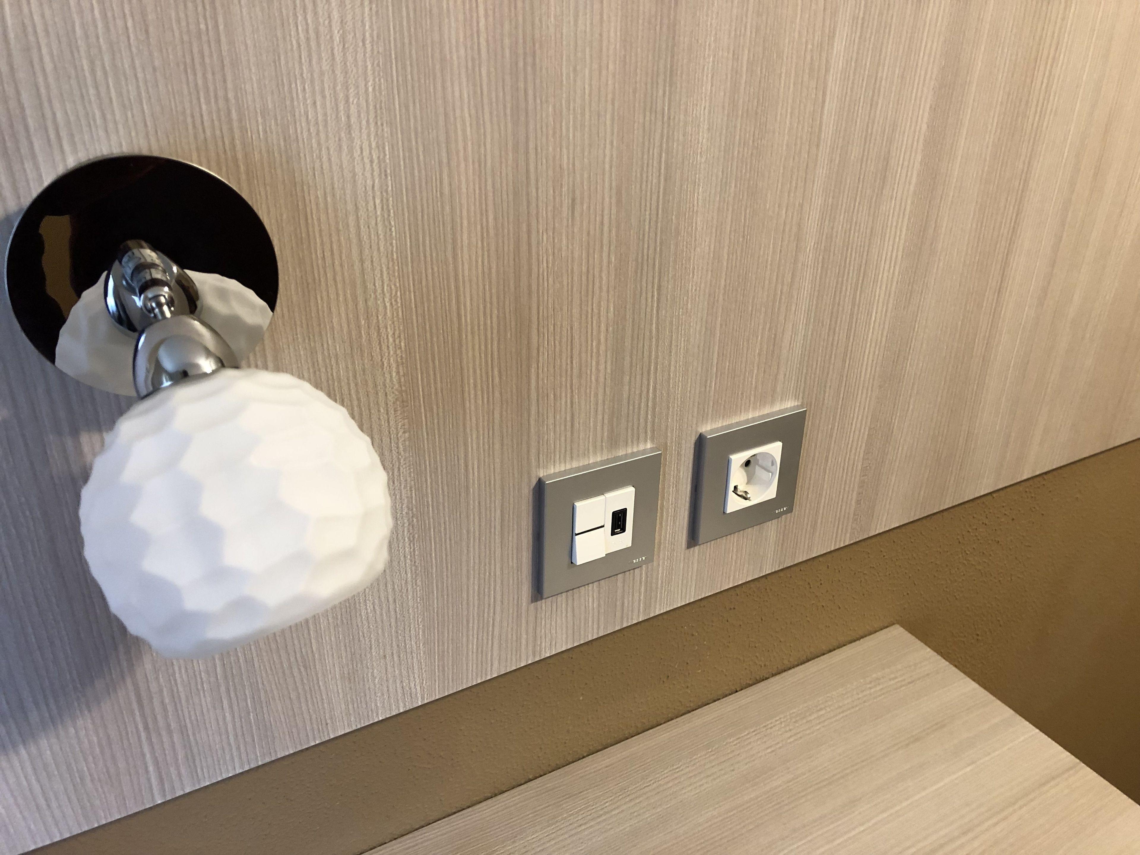 Double or Twin Room,1758355217:JPEG
