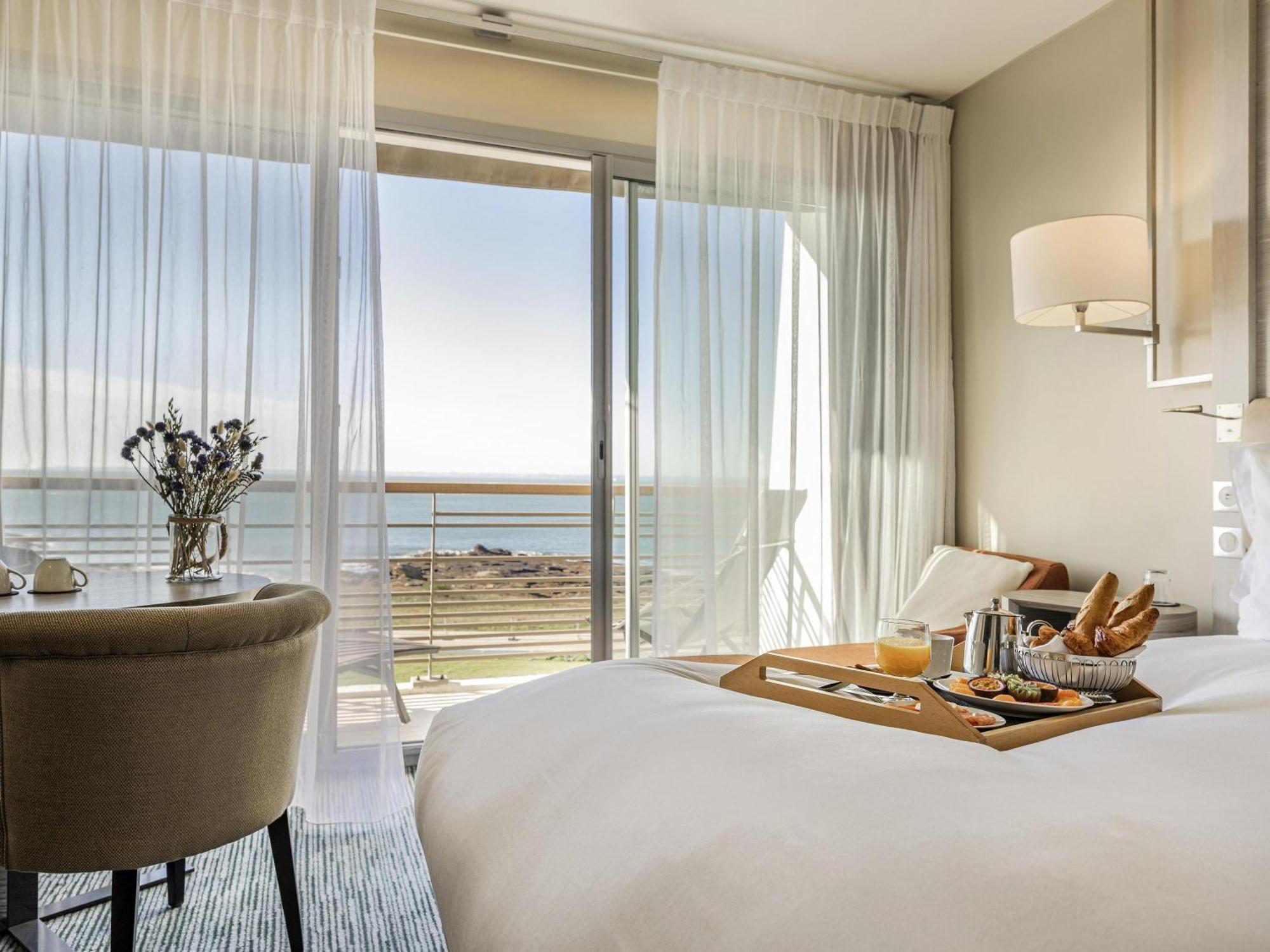Superior Twin Room Balcony Facing The Sea,1730003160:JPEG