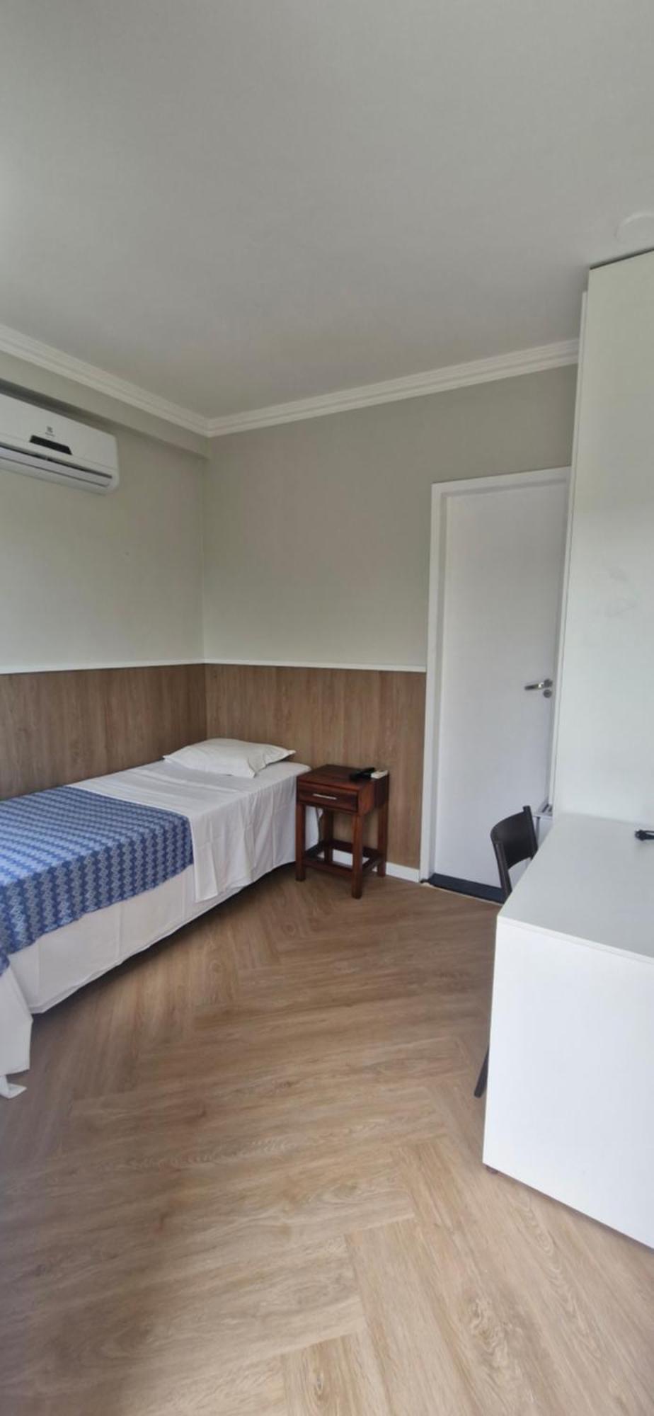 Quarto Individual Pequeno