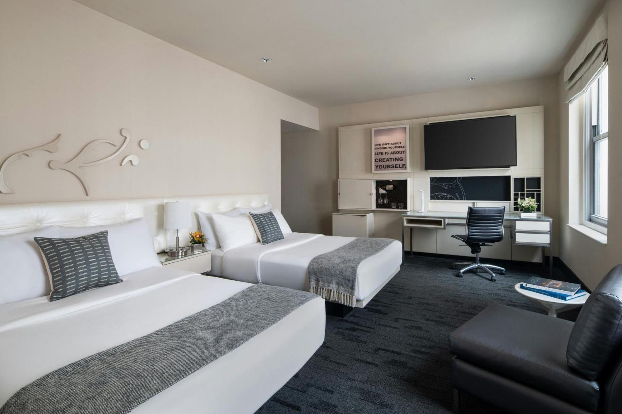 Deluxe Double Room with Two Double Beds and Tub - Mobility/Hearing Accessible,1739375293:JPEG