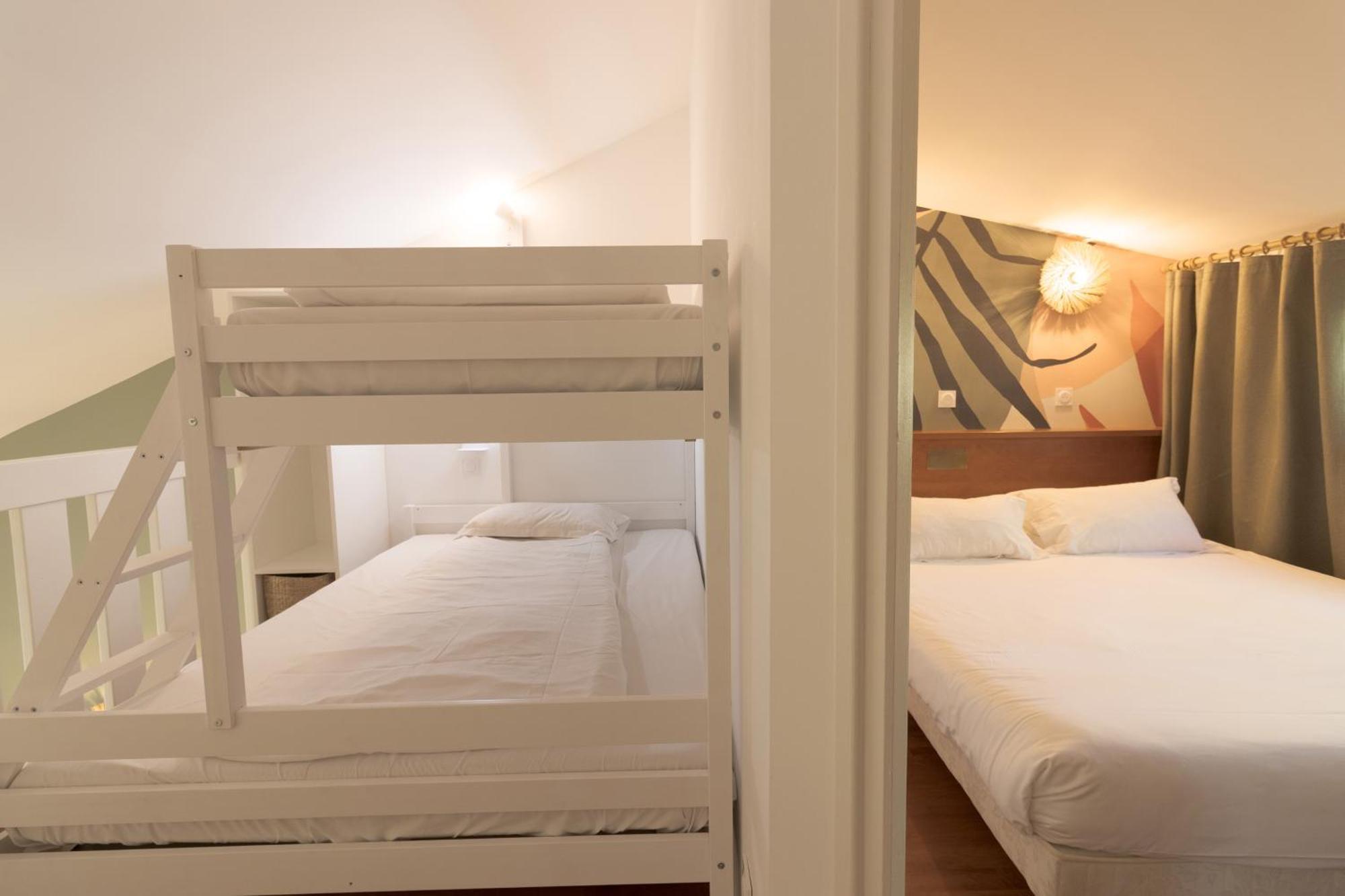 Appartement Premium Rénové (6 Adultes + 1 Enfant) - Vue Partielle sur Mer (S)