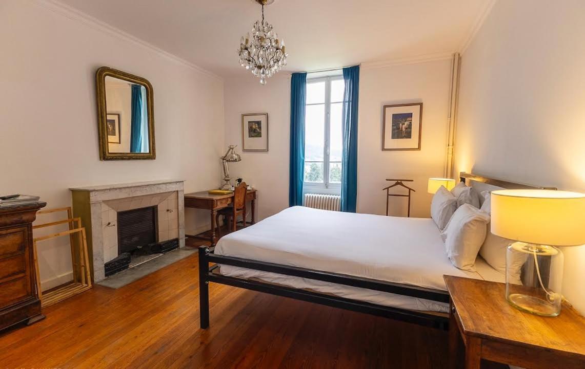 Chambre Lit King-Size - Vue sur Montagne