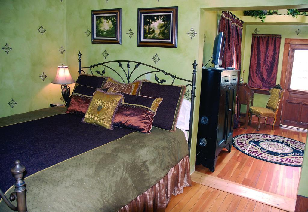 King Suite
