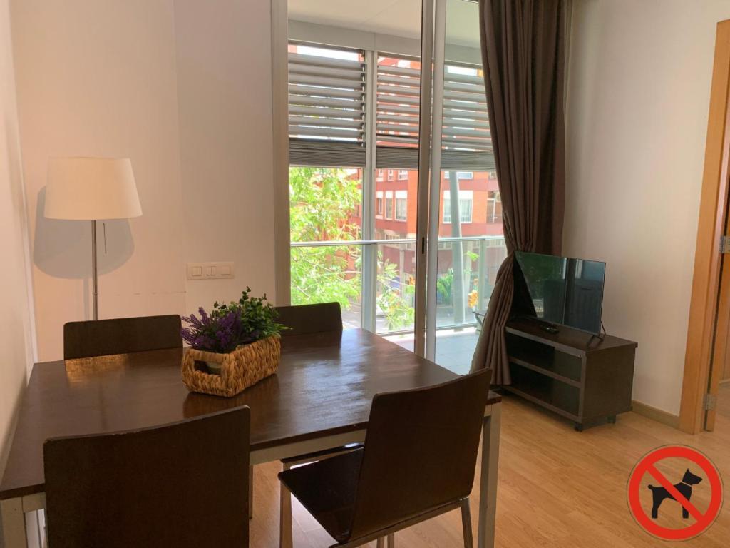 Apartamento com 1 Quarto e Terraço