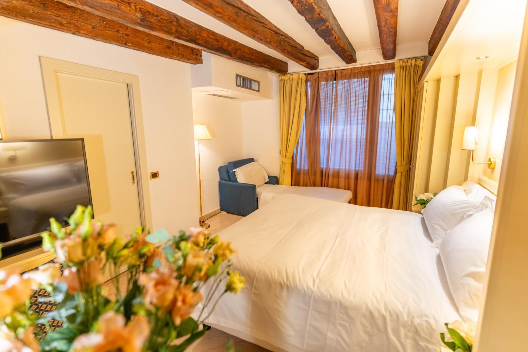 Classic Triple Room,1742585705:JPEG