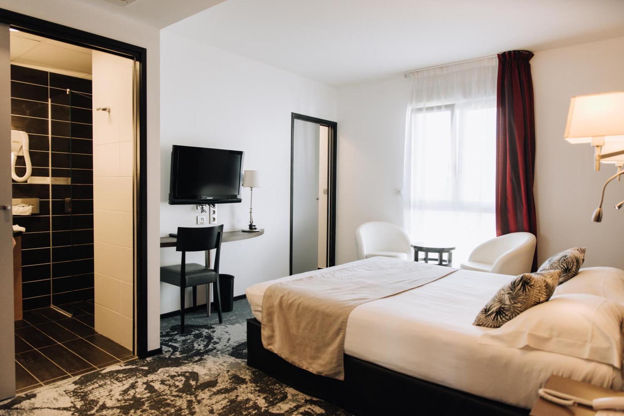 Premium Double Room,1742607185:JPEG