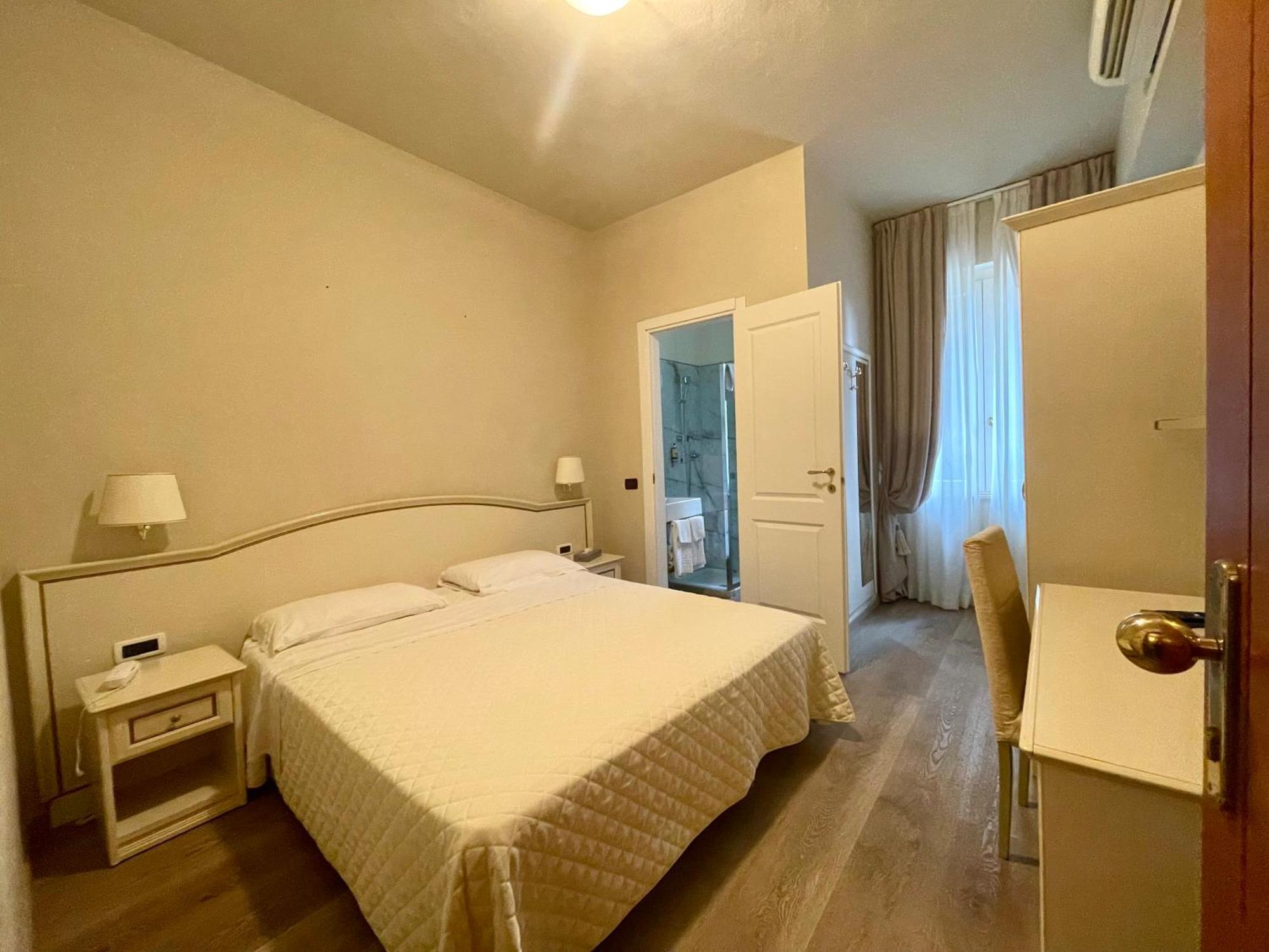 Double or Twin Room with Side Sea View,1547388043:JPEG