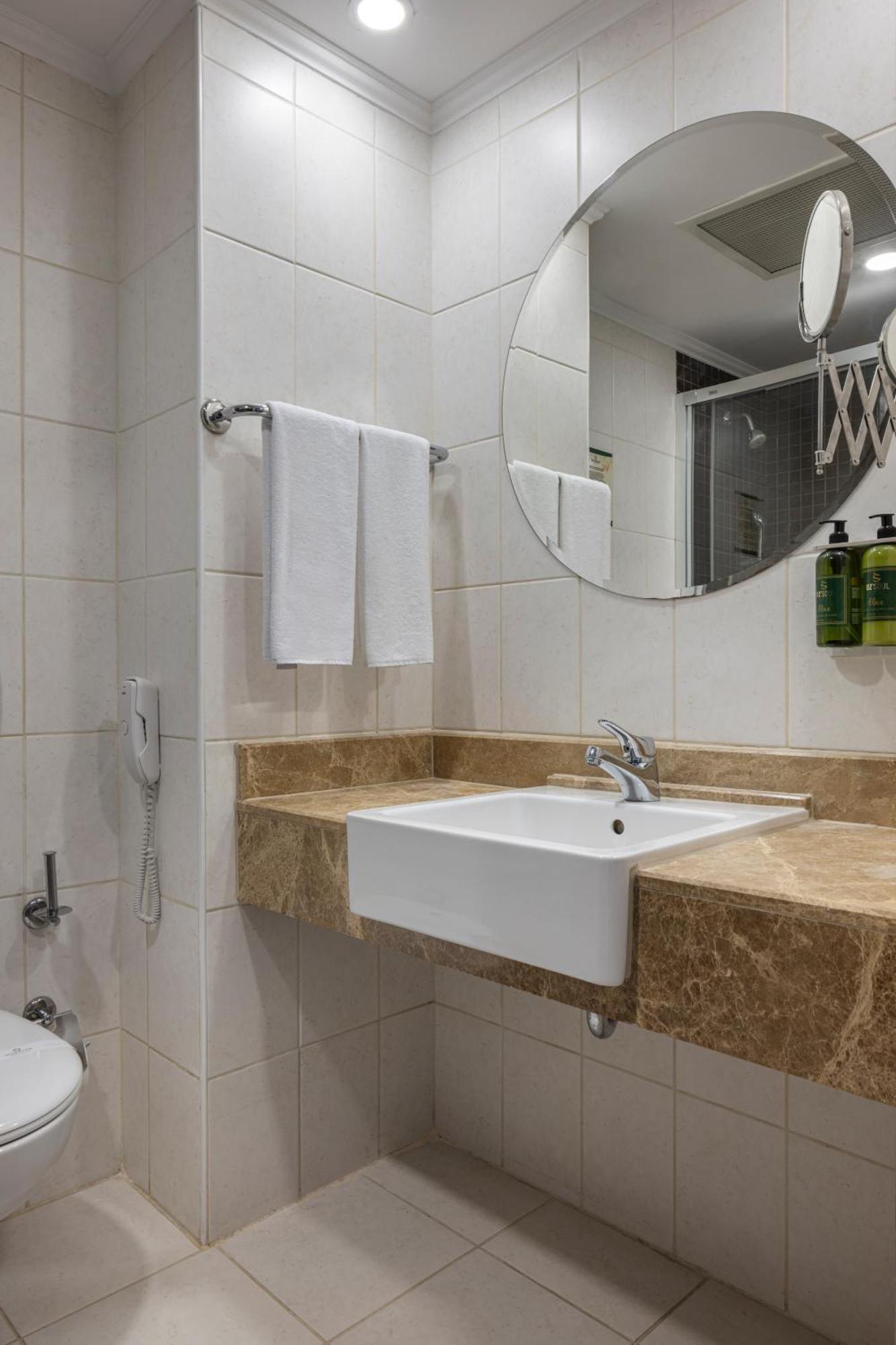 Connection Family Room,1742717846:JPEG