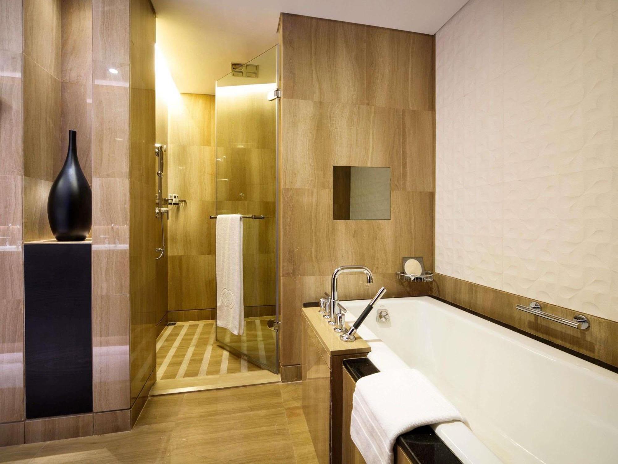 Imperial King Suite with Sea View