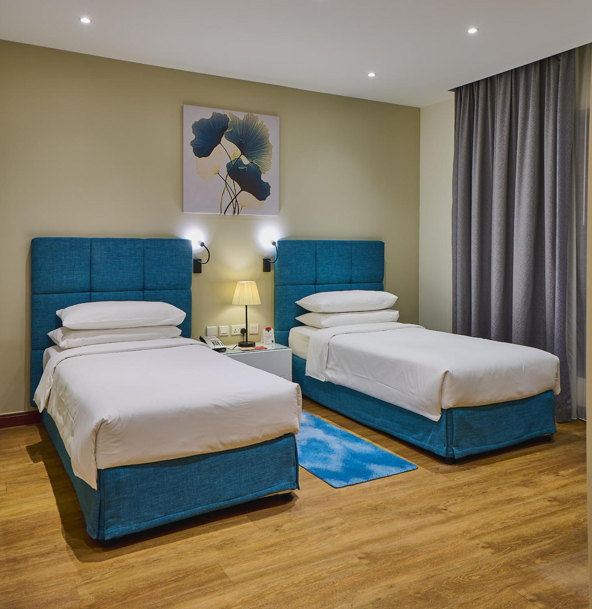 Deluxe Twin Room with City View,1758371819:JPEG