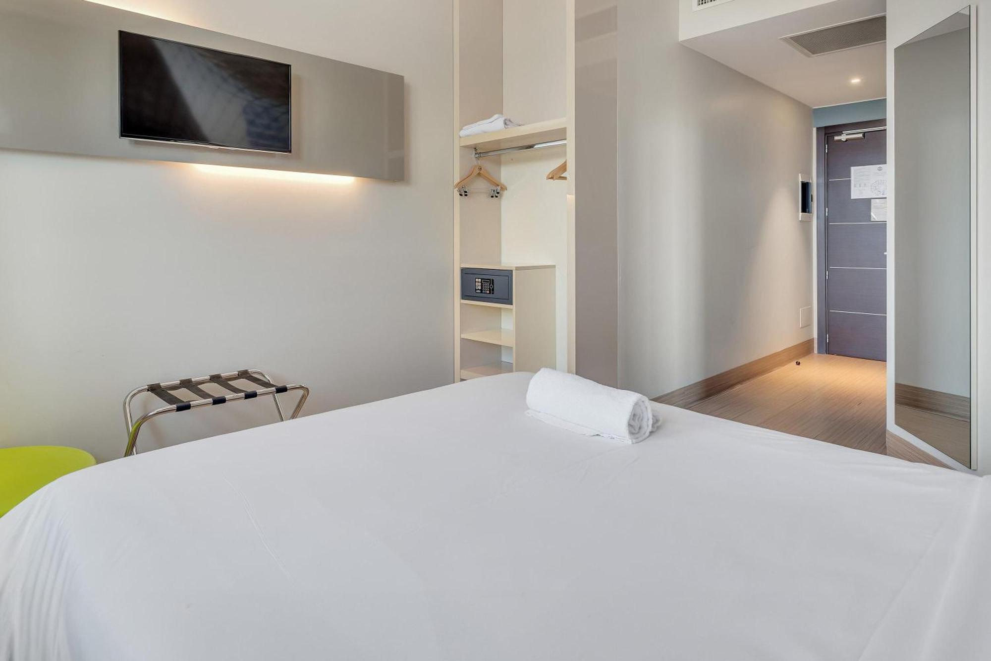 Quarto Duplo