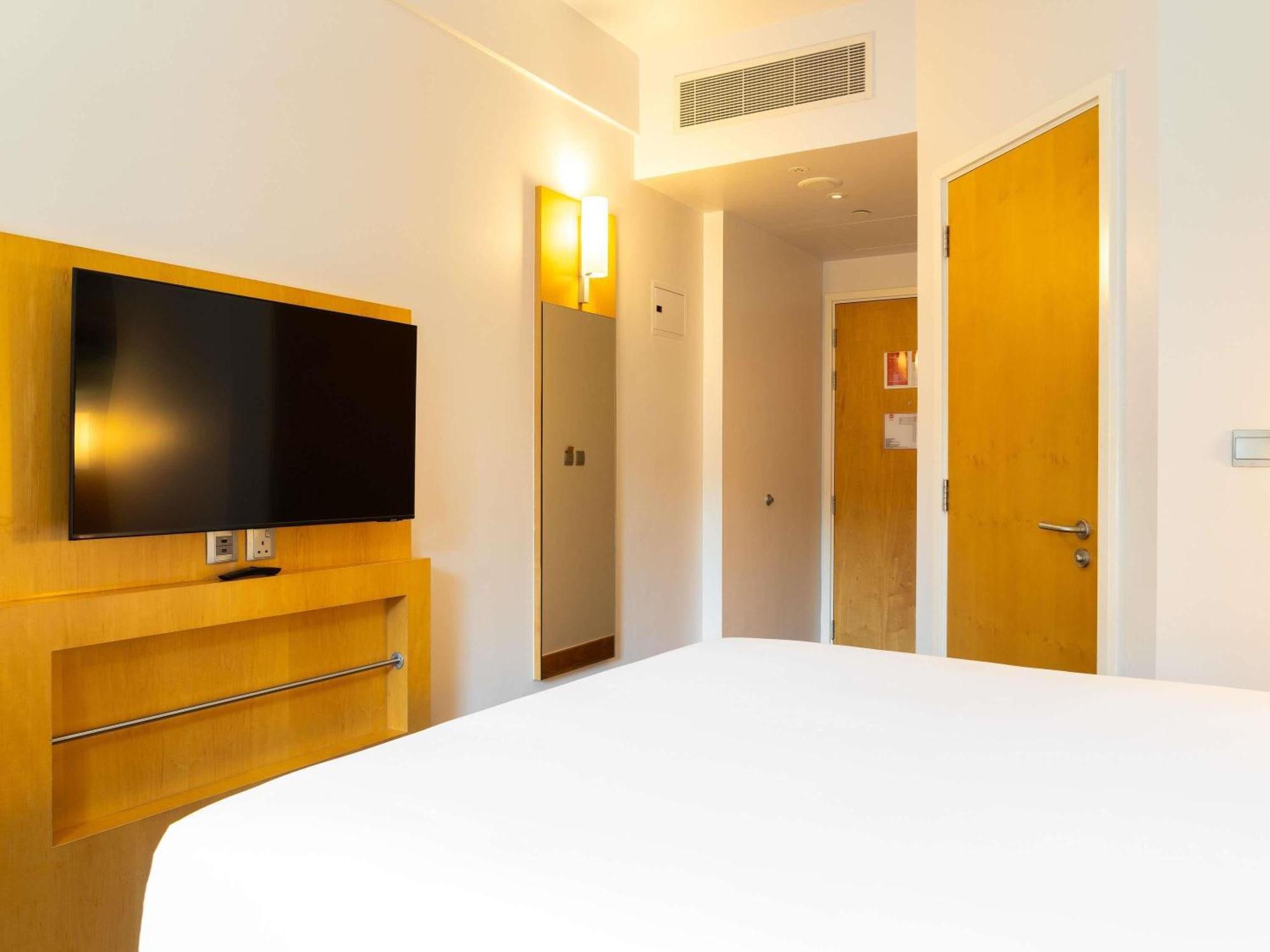 Quarto Premium com Cama Queen-size