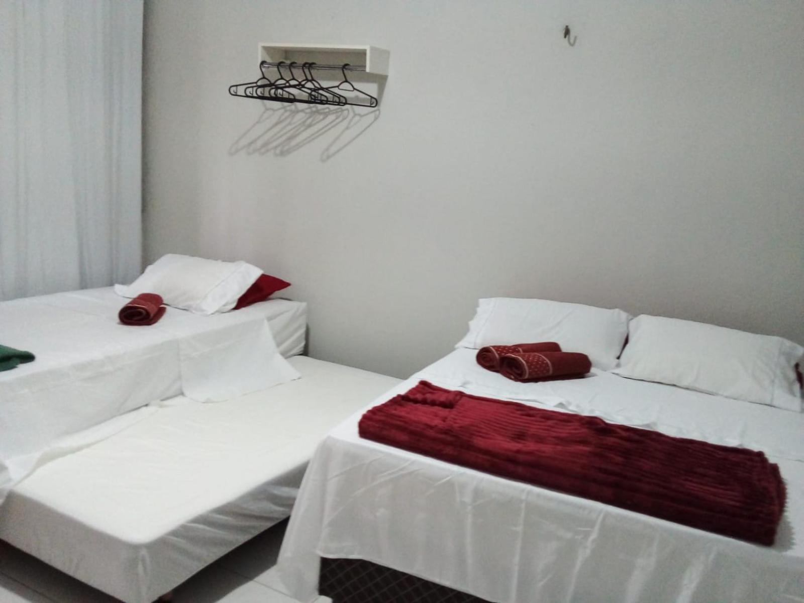 Quarto Deluxe (2 Adultos + 1 Criança)