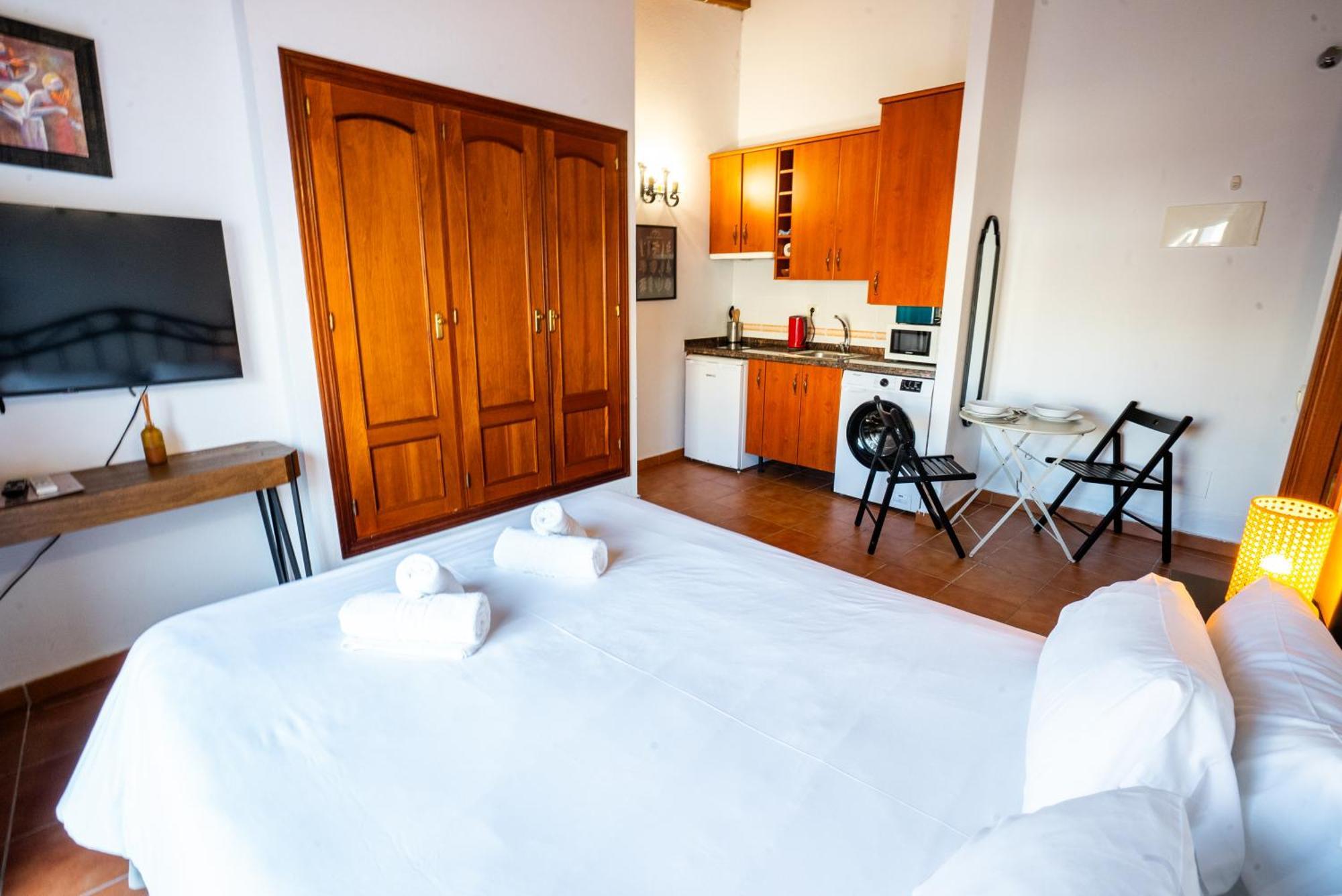 Deluxe Studio met Queensize Bed